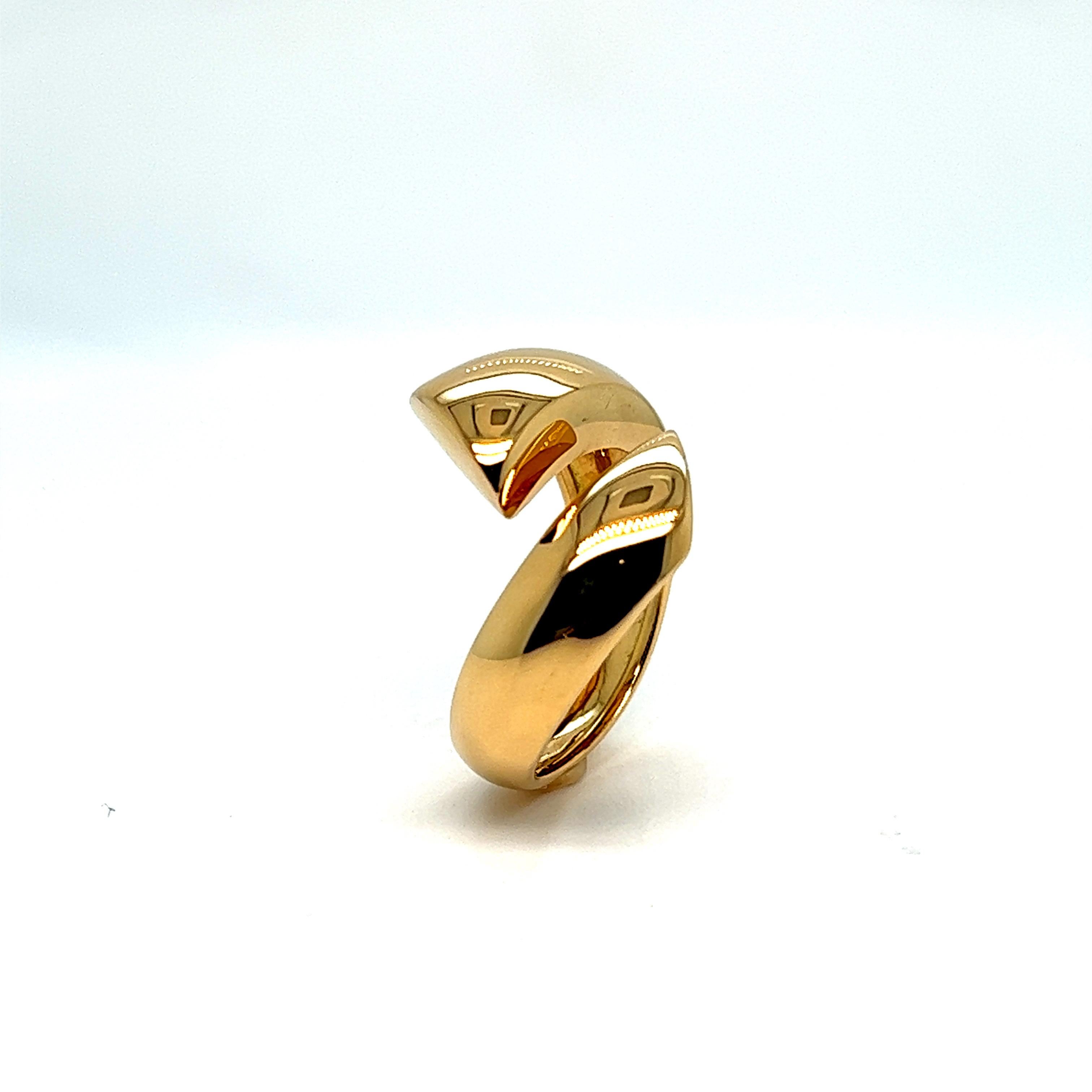 Women's French Ring Embracing 