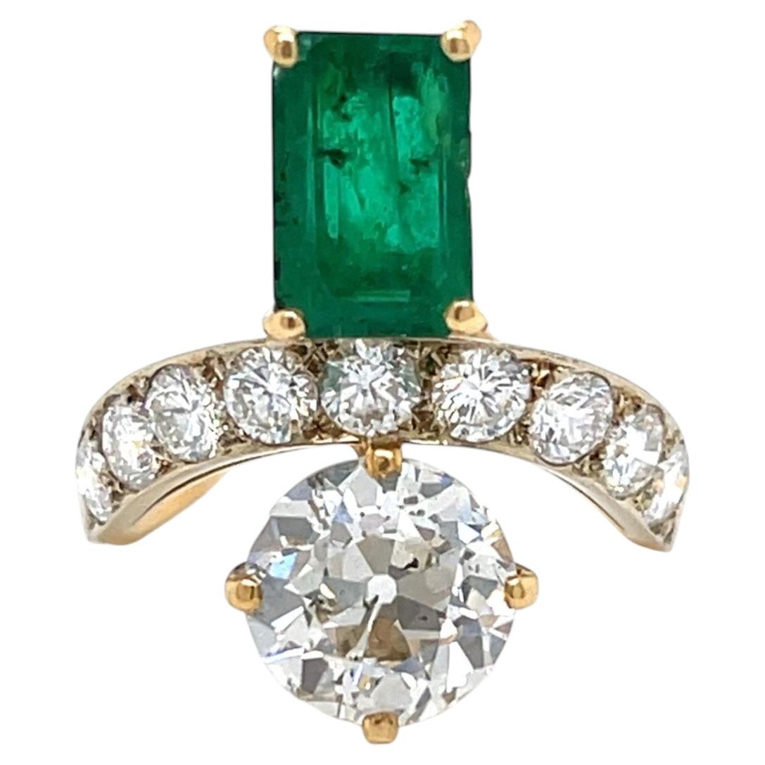 Anello FRENCH in oro giallo 18 carati con smeraldo colombiano da 1,80 carati e diamante da 2,35 carati