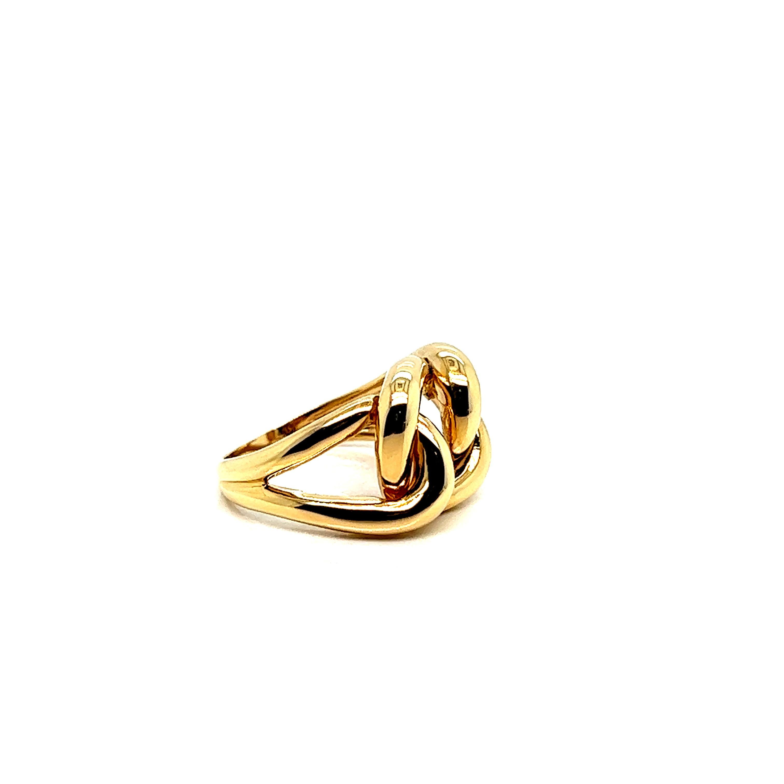 French Ring Large Link Yellow Gold  For Sale 6