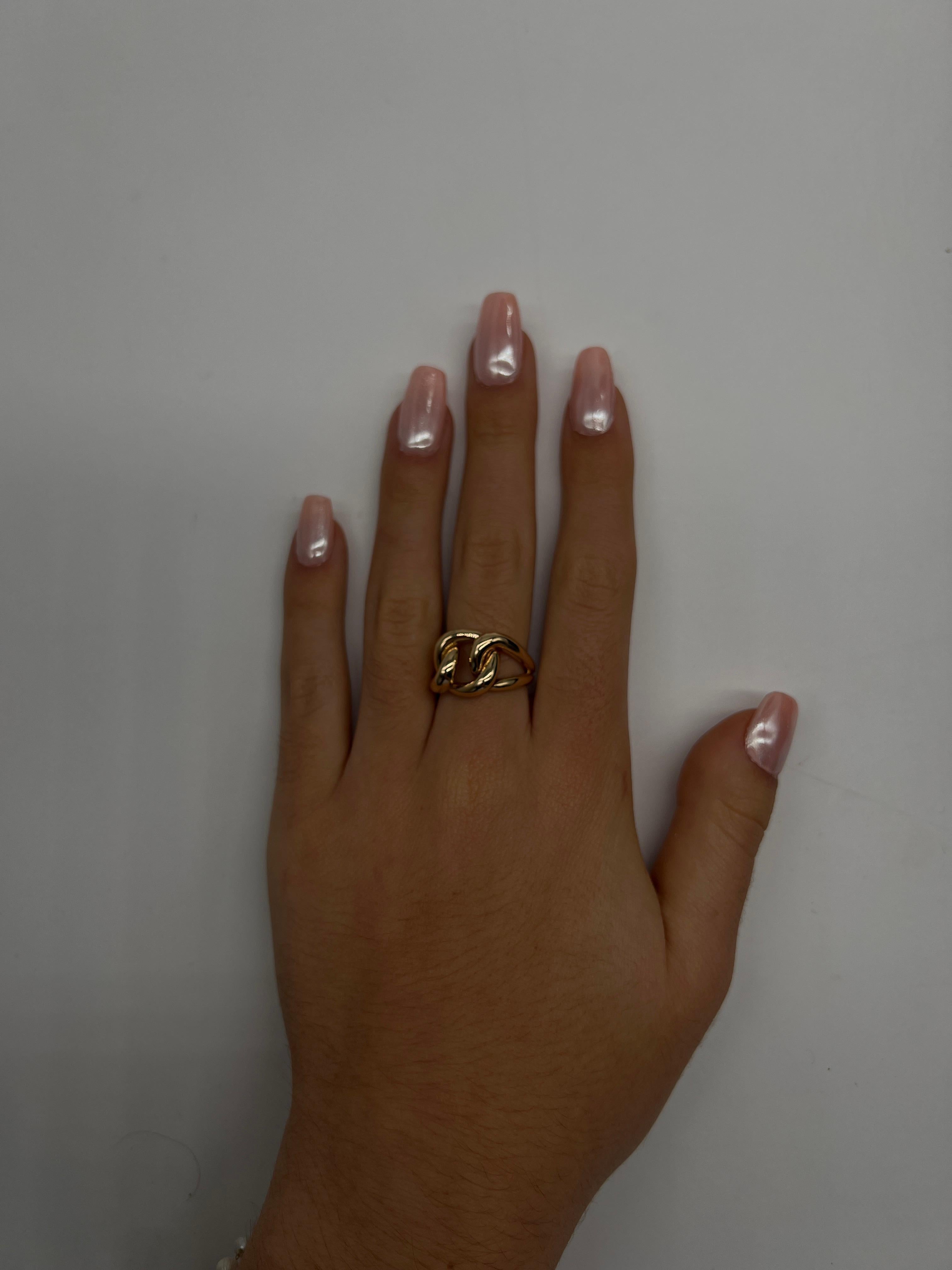 French Ring Large Link Yellow Gold  For Sale 7