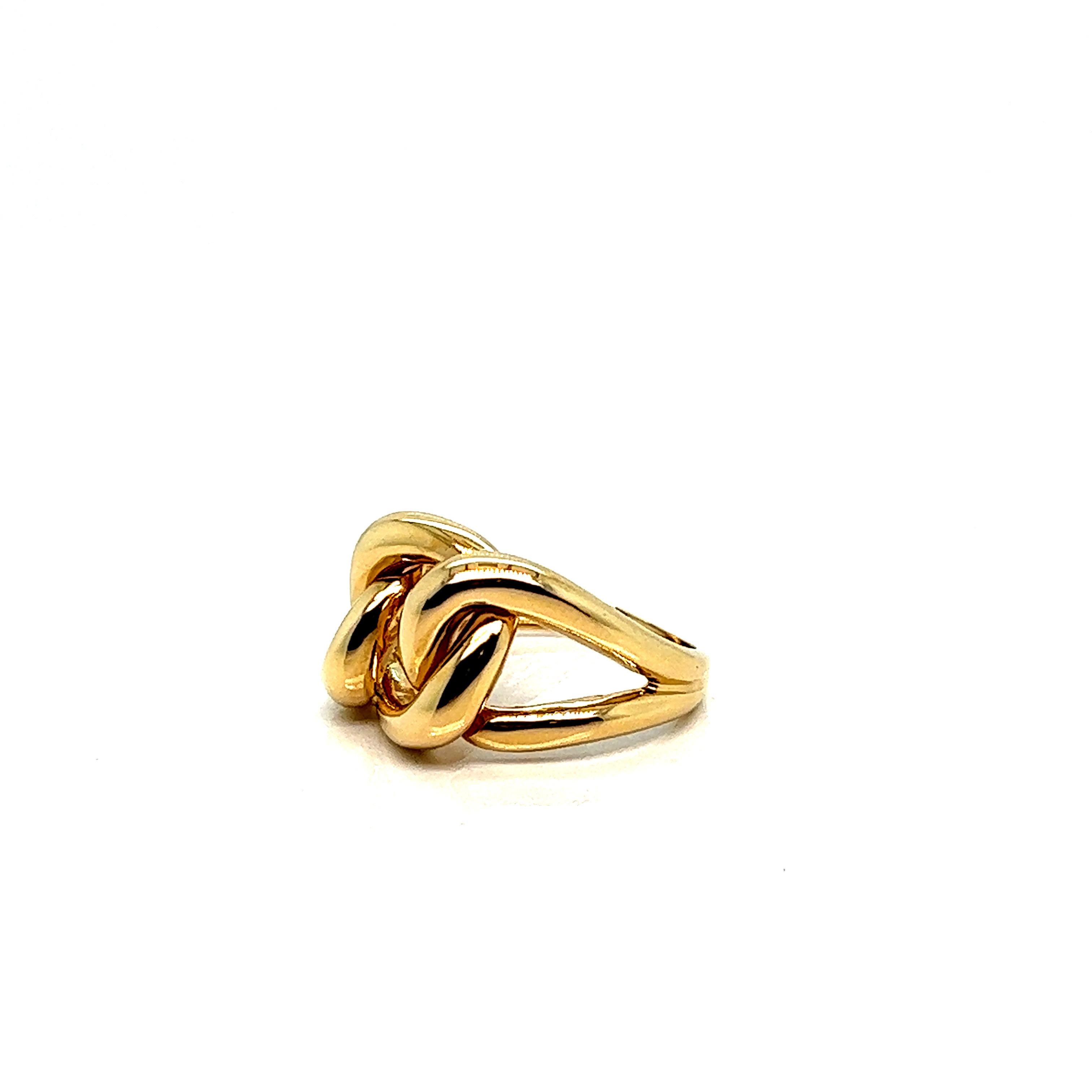 French Ring Large Link Yellow Gold  For Sale 2