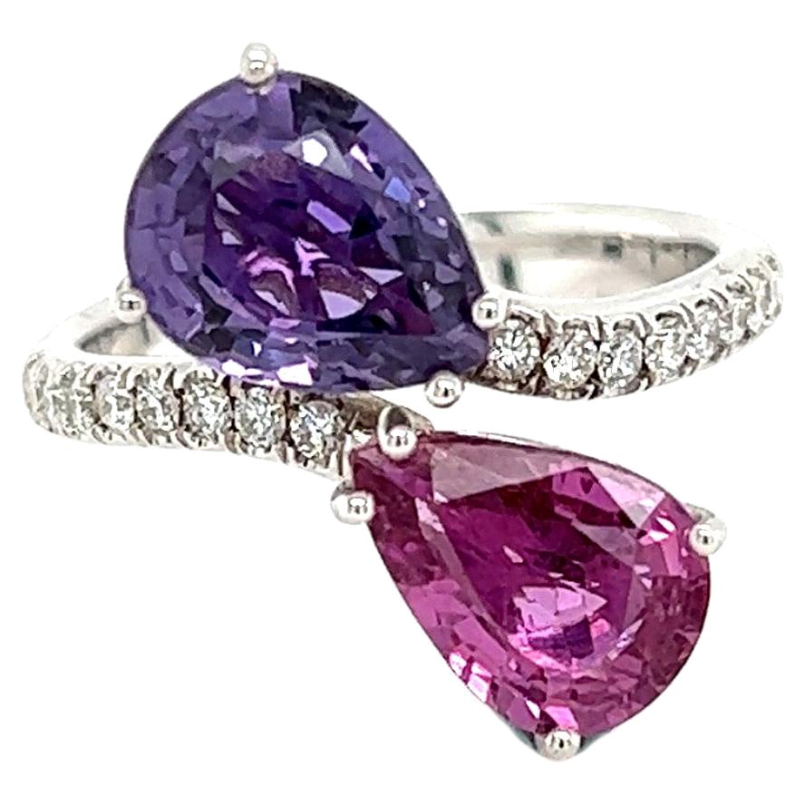 Französisch Ring zwei Saphir Korund violett rosa Diamanten Weißgold 18 Karat