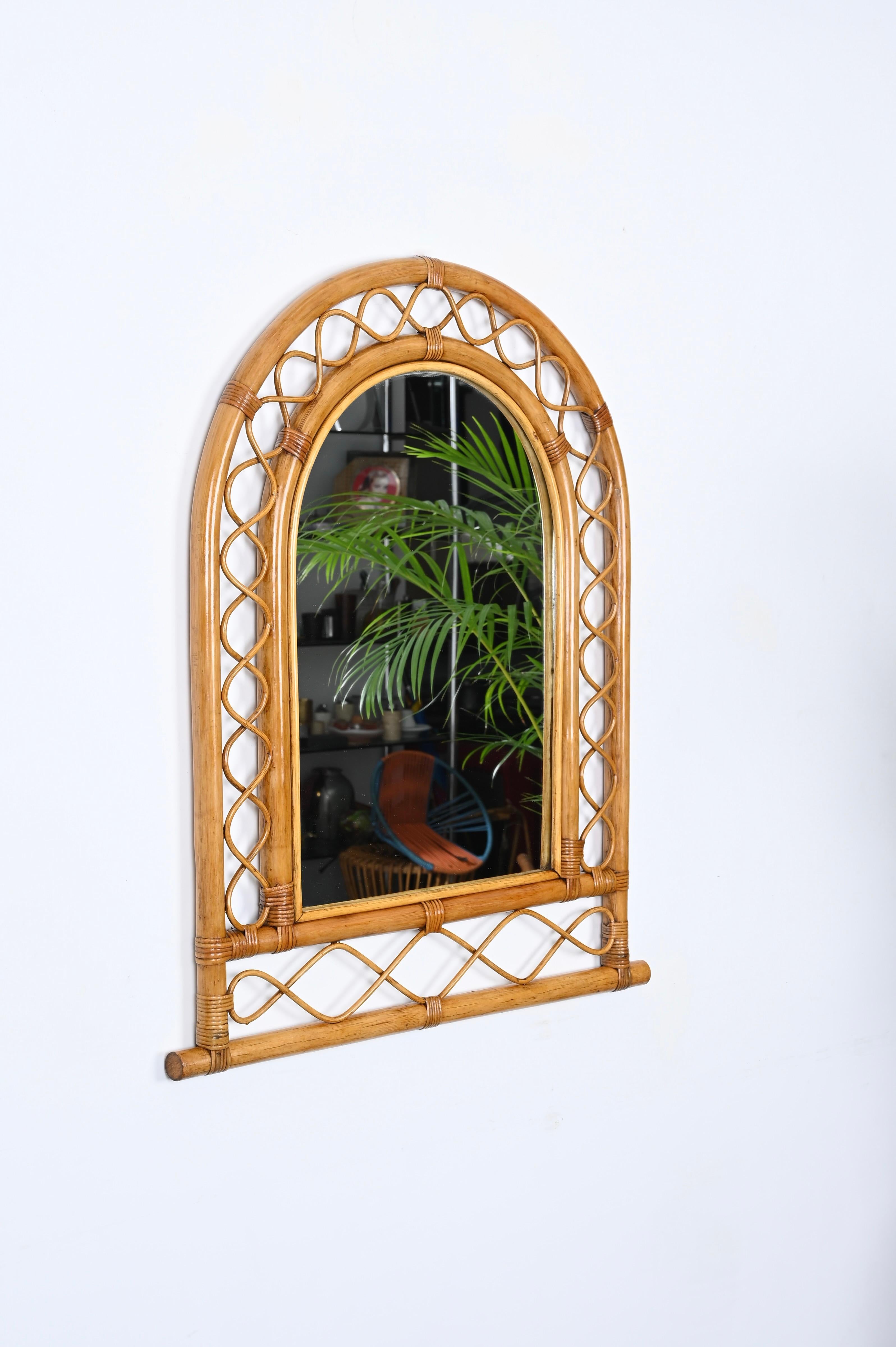 Mid-Century Modern French Riviera Arch Mirror in Rattan, Wicker and Bamboo, Italy 1960s For Sale