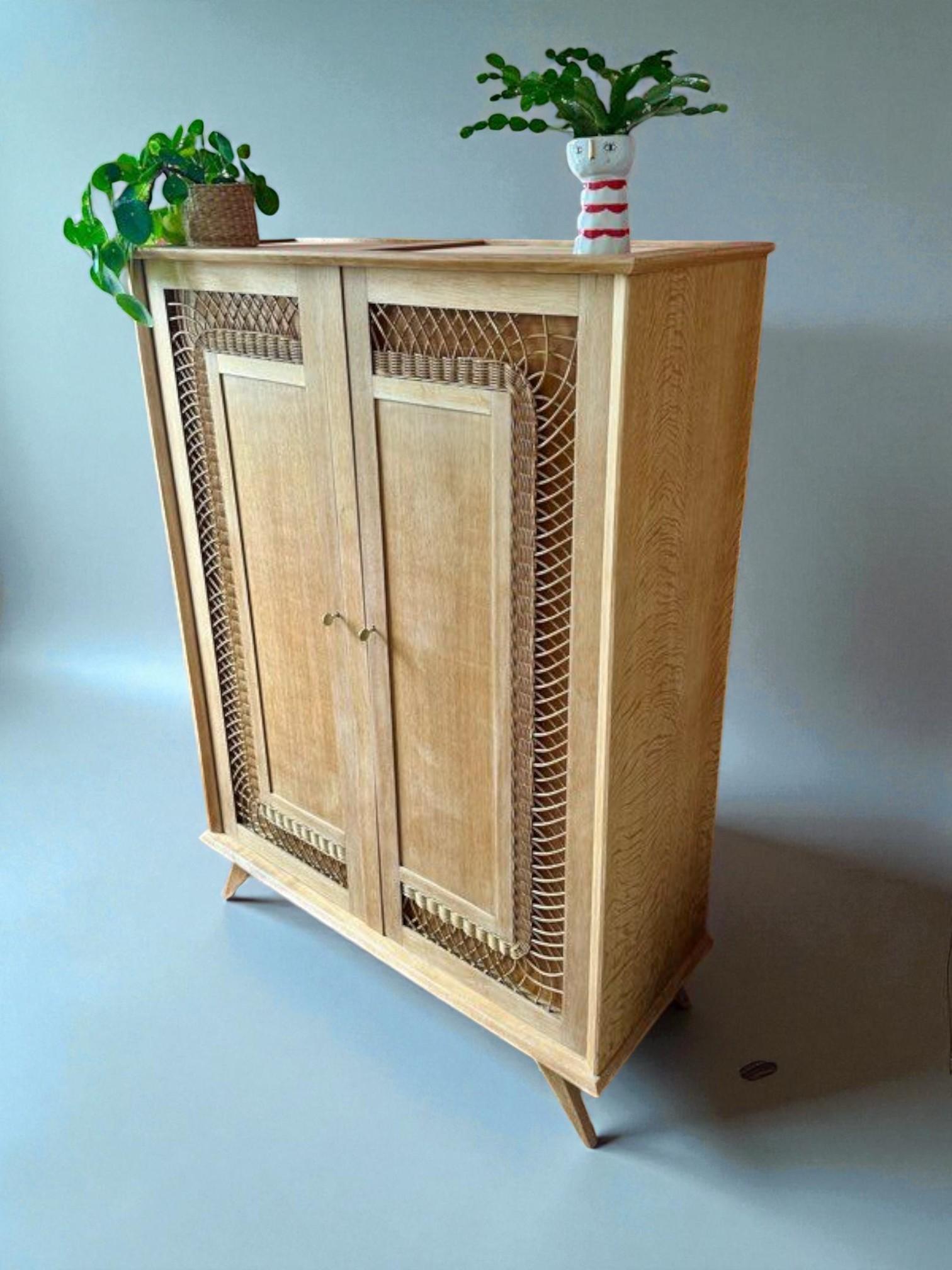 Französische Riviera - Kleiderschrank - Eiche - Frankreich im Angebot 9