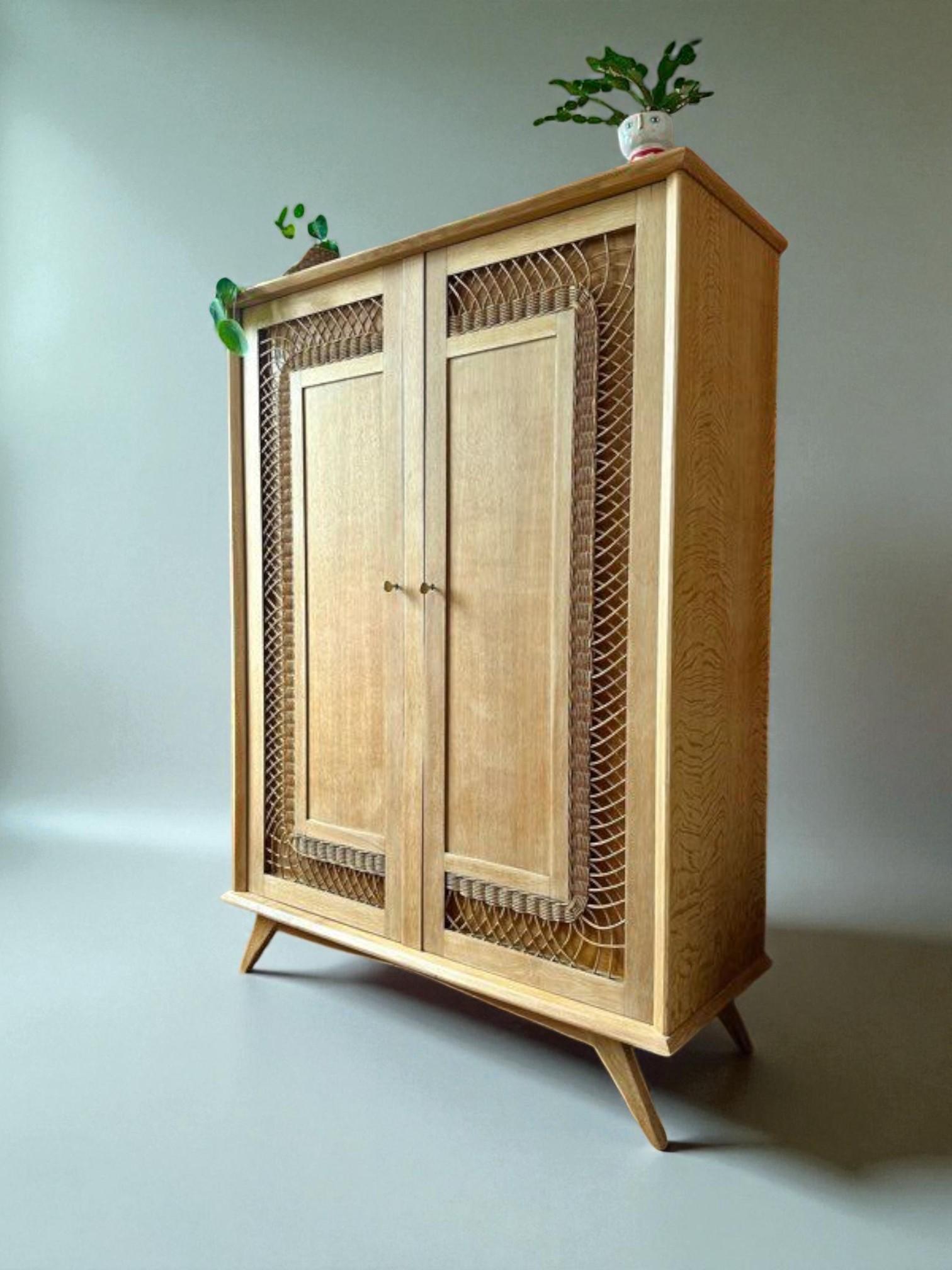 Französische Riviera - Kleiderschrank - Eiche - Frankreich im Angebot 11