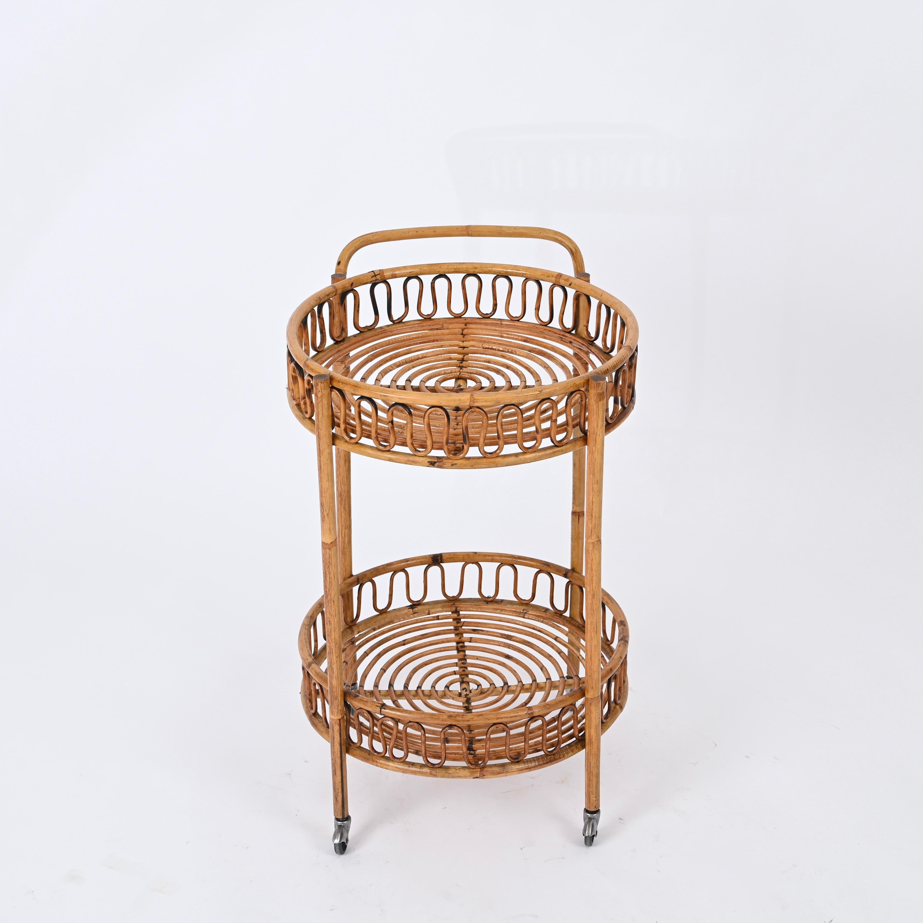 French Riviera Bamboo and Rattan Round Serving Bar Cart Trolley, Italy 1960s For Sale 2