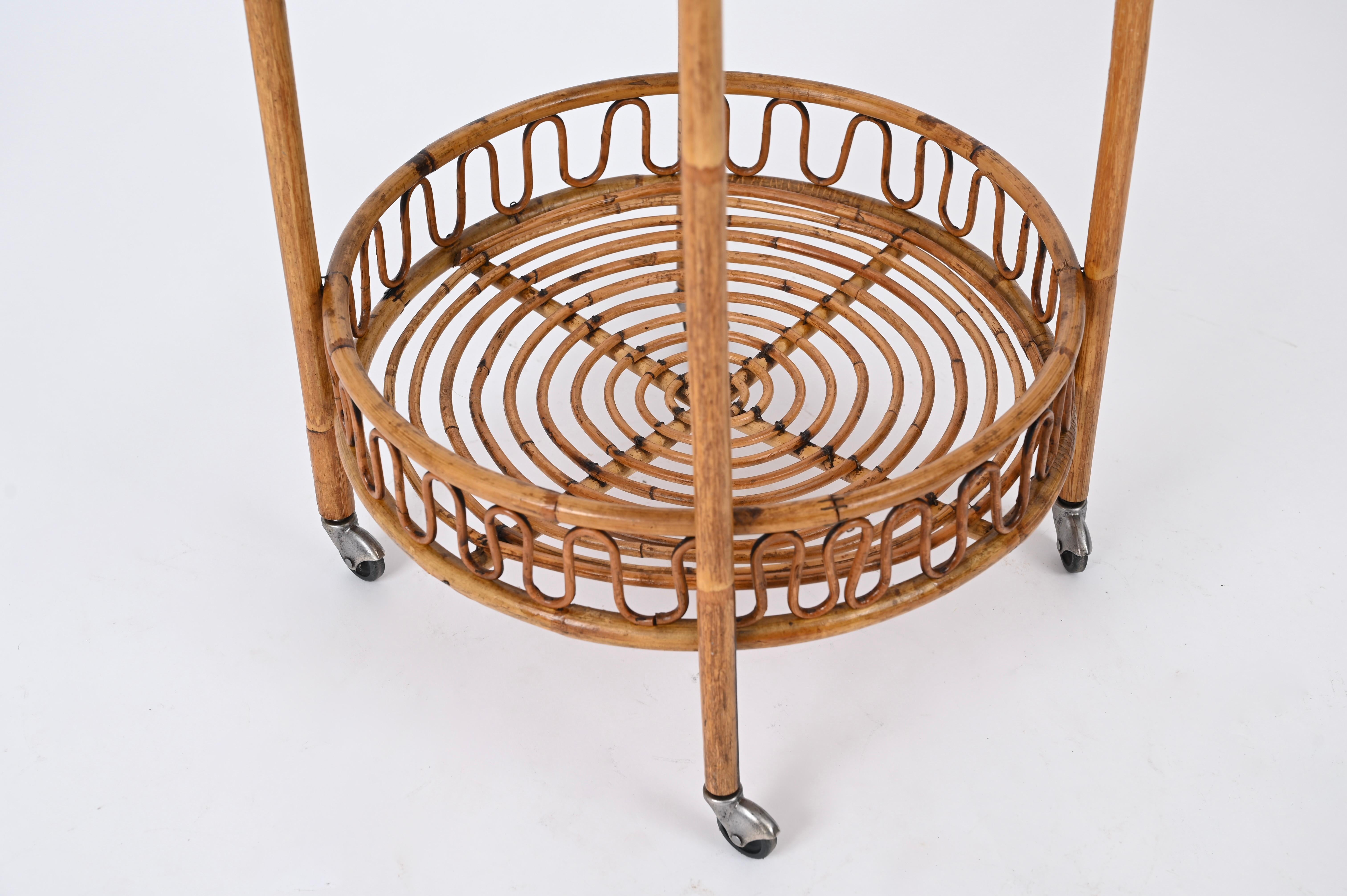 Hand-Crafted French Riviera Bamboo and Rattan Round Serving Bar Cart Trolley, Italy 1960s For Sale