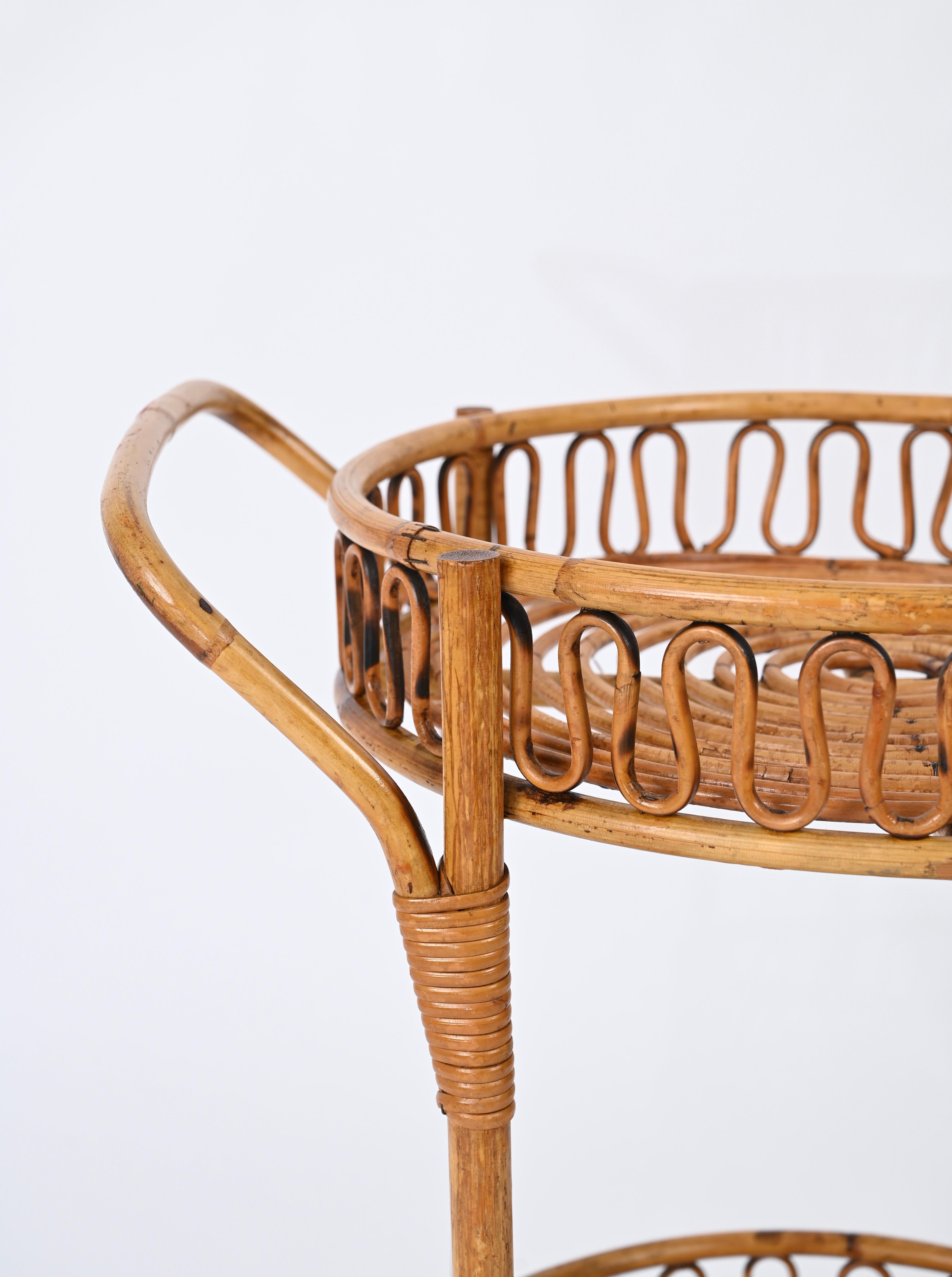 Metal French Riviera Bamboo and Rattan Round Serving Bar Cart Trolley, Italy 1960s For Sale