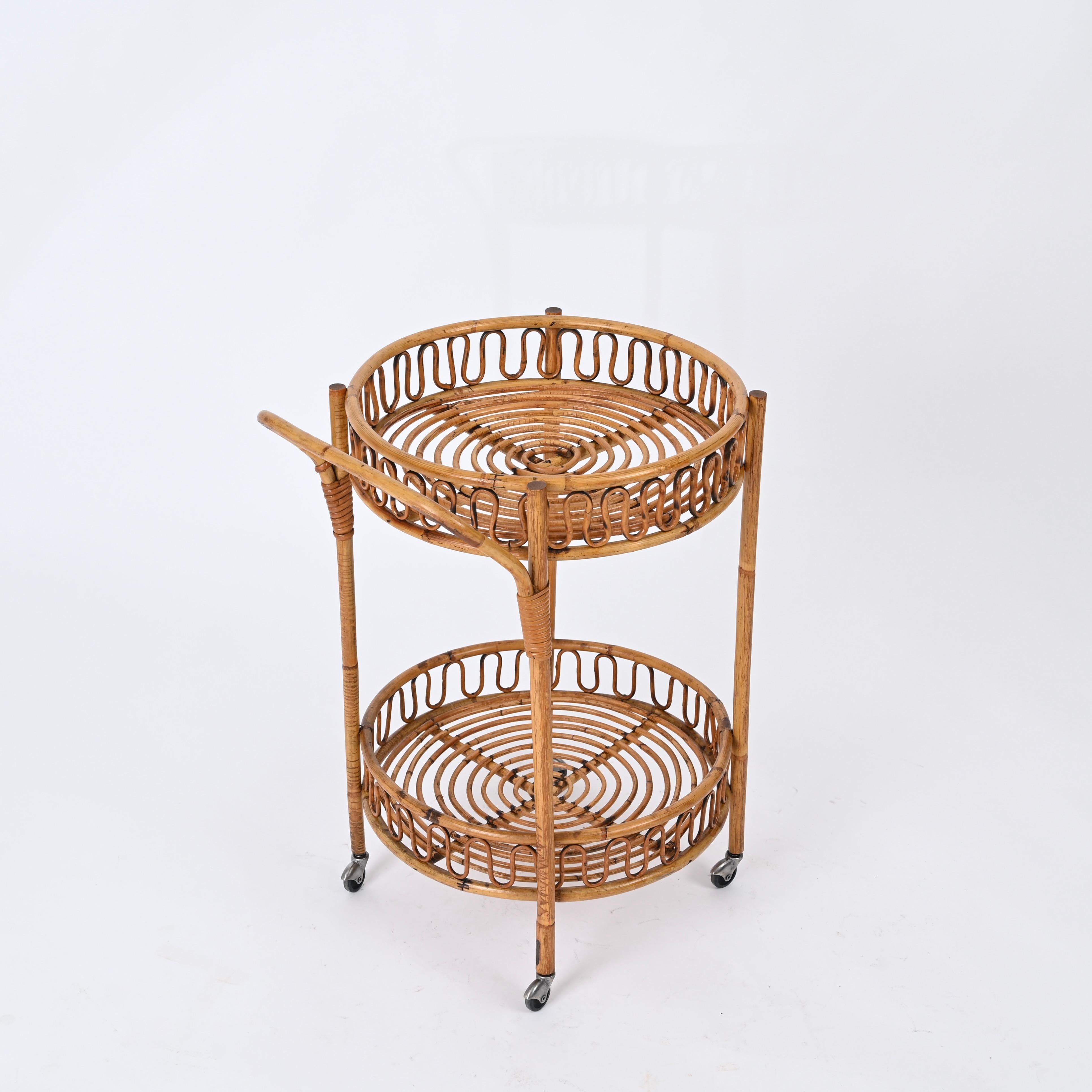 French Riviera Bamboo and Rattan Round Serving Bar Cart Trolley, Italy 1960s For Sale 1