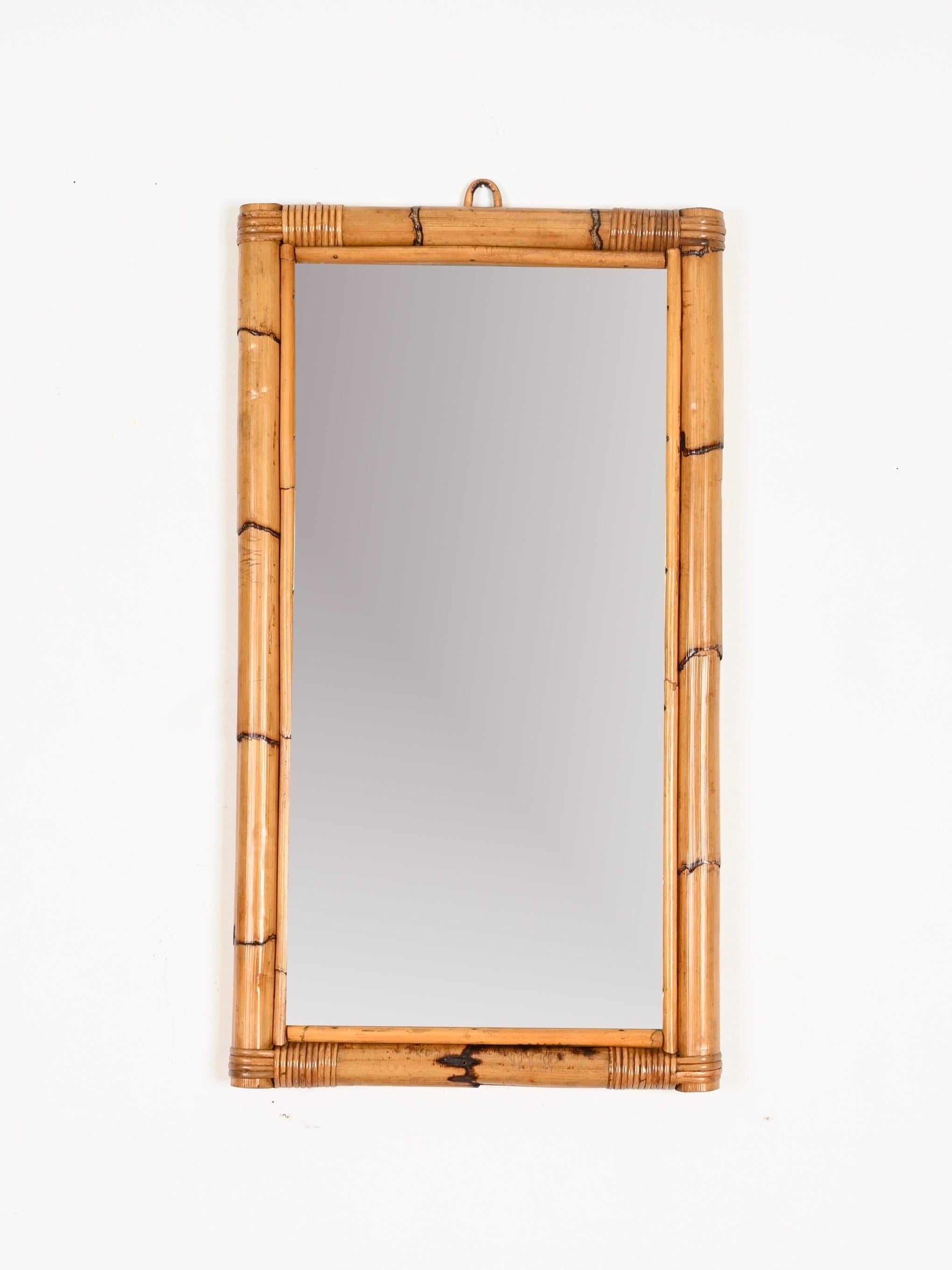 Espejo rectangular de mimbre y bambú de la Riviera francesa, Italia Años 70 Moderno de mediados de siglo en venta
