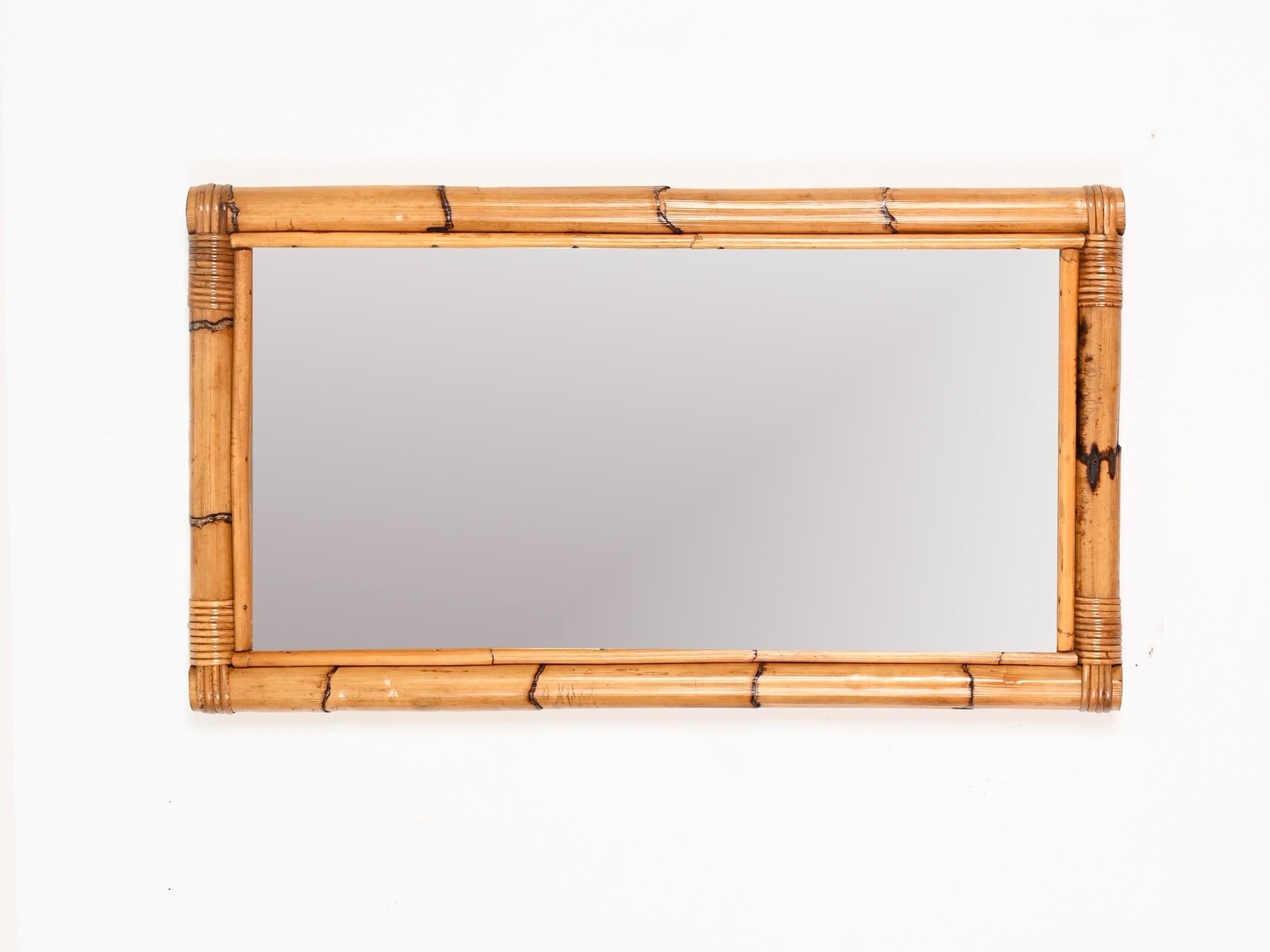 Espejo rectangular de mimbre y bambú de la Riviera francesa, Italia Años 70 Italiano en venta