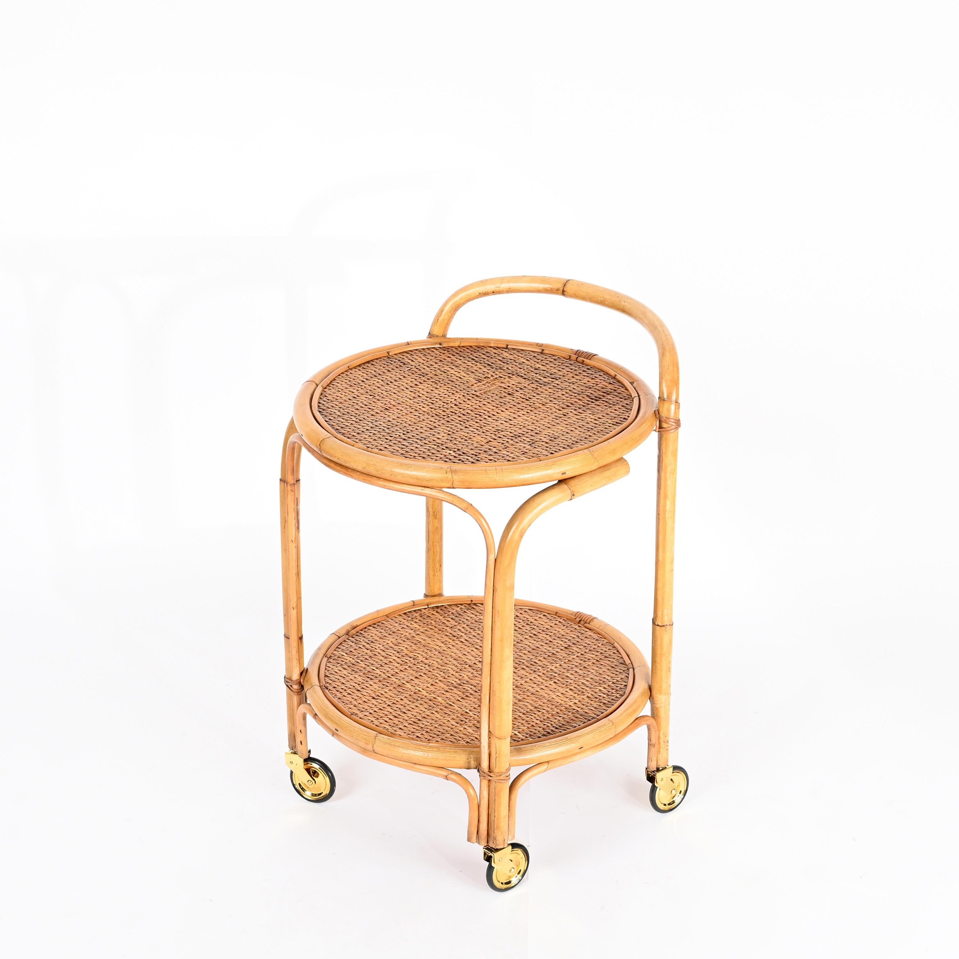 Mid-Century Modern French Riviera Bamboo, Rattan and Brass Round Serving Bar Cart, Italy 1960s For Sale
