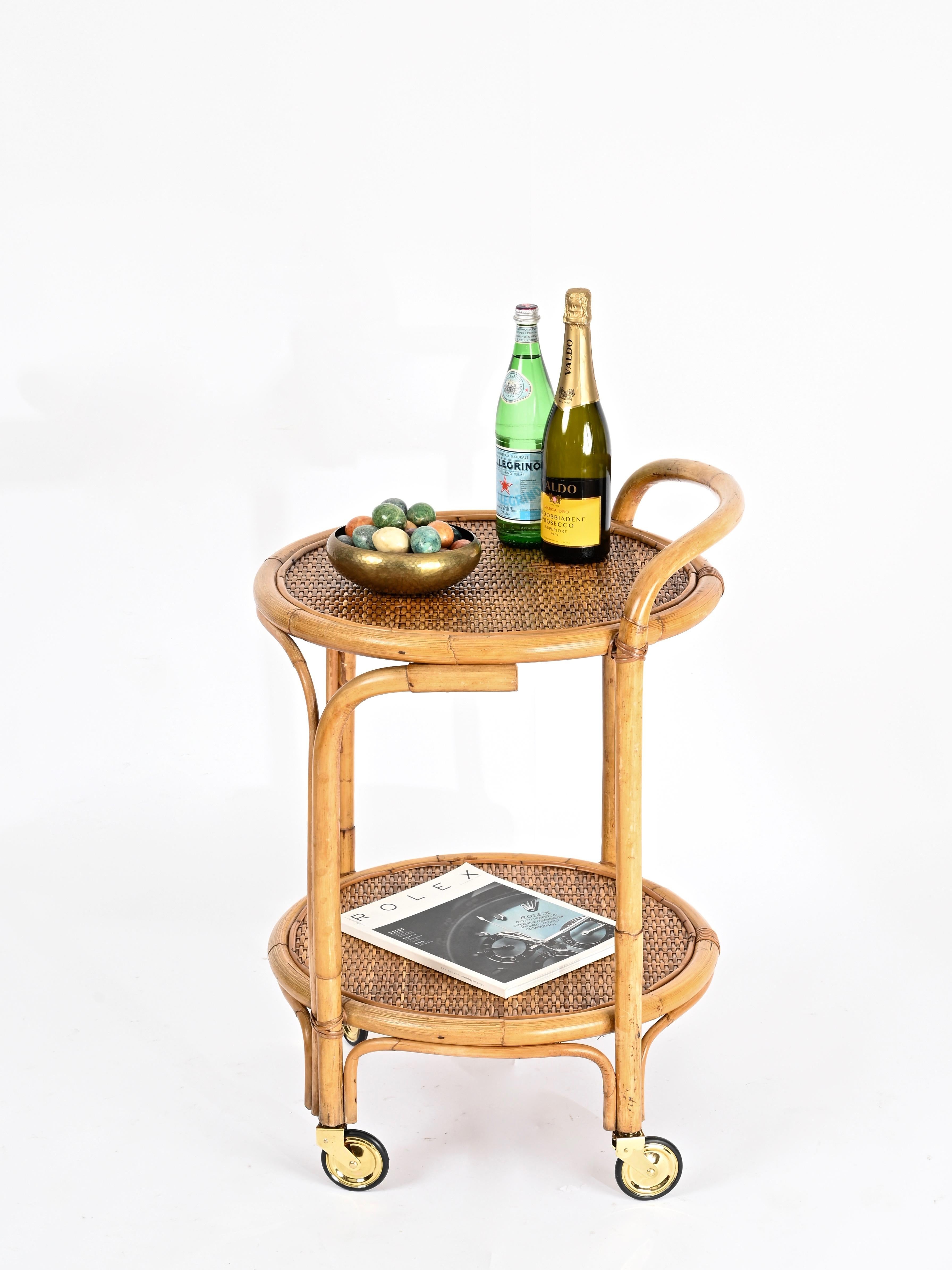 Hand-Crafted French Riviera Bamboo, Rattan and Brass Round Serving Bar Cart, Italy 1960s For Sale