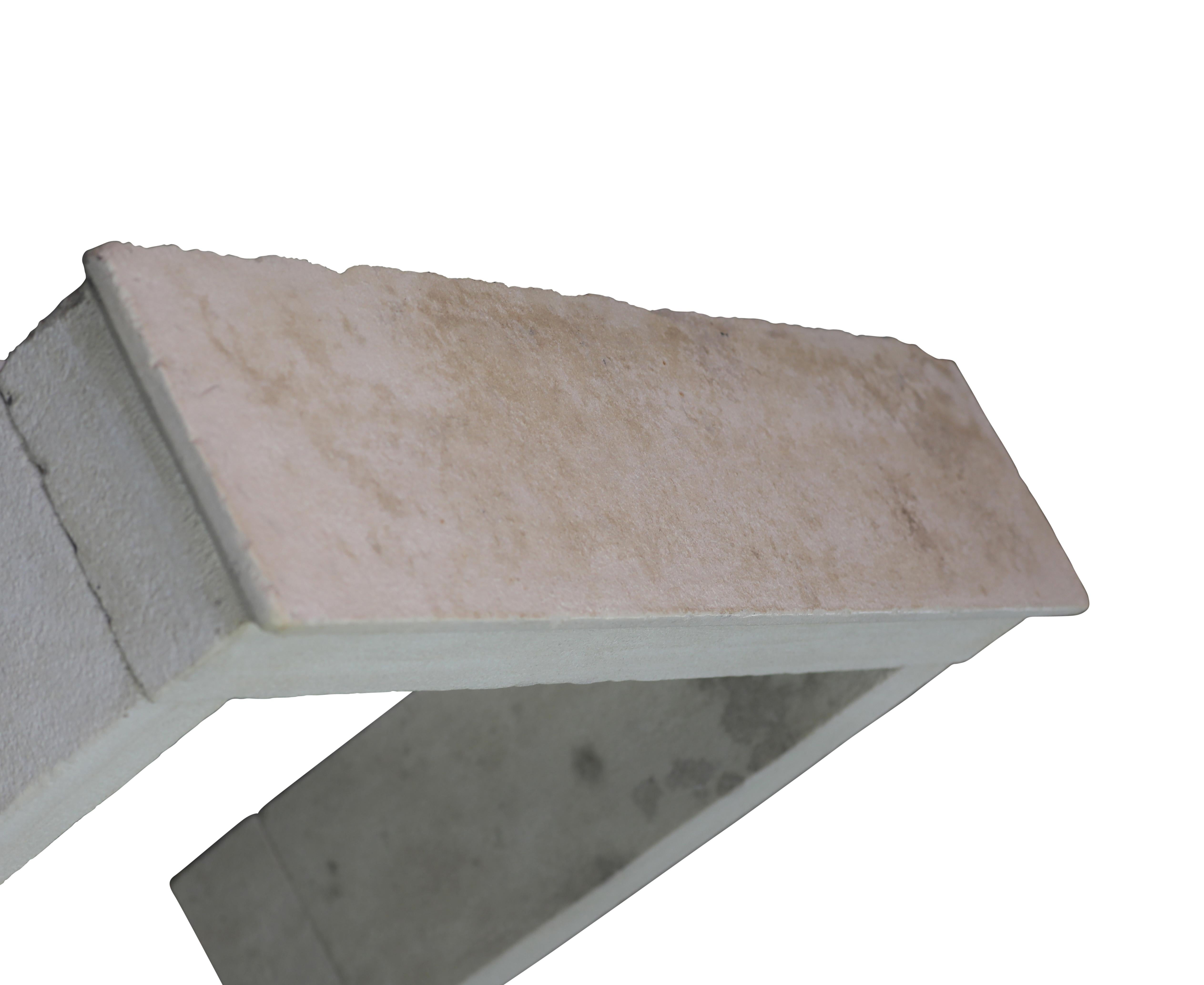 Französisch Riviera Bastide Kamin Surround In Beige Kalkstein für Timeless Dekor im Angebot 10
