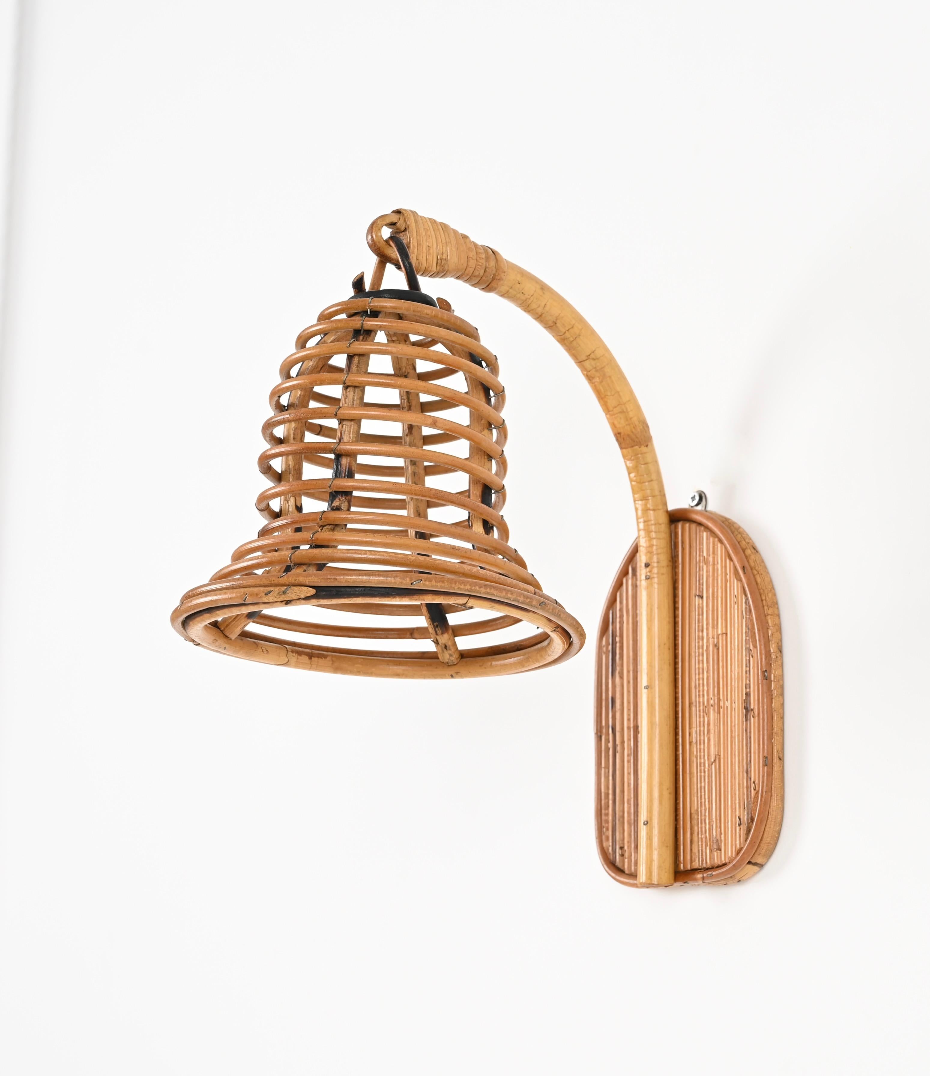 French Riviera Bell-Shaped Rattan and Wicker Sconce, Louis Sognot, France 1960s In Good Condition In Roma, IT