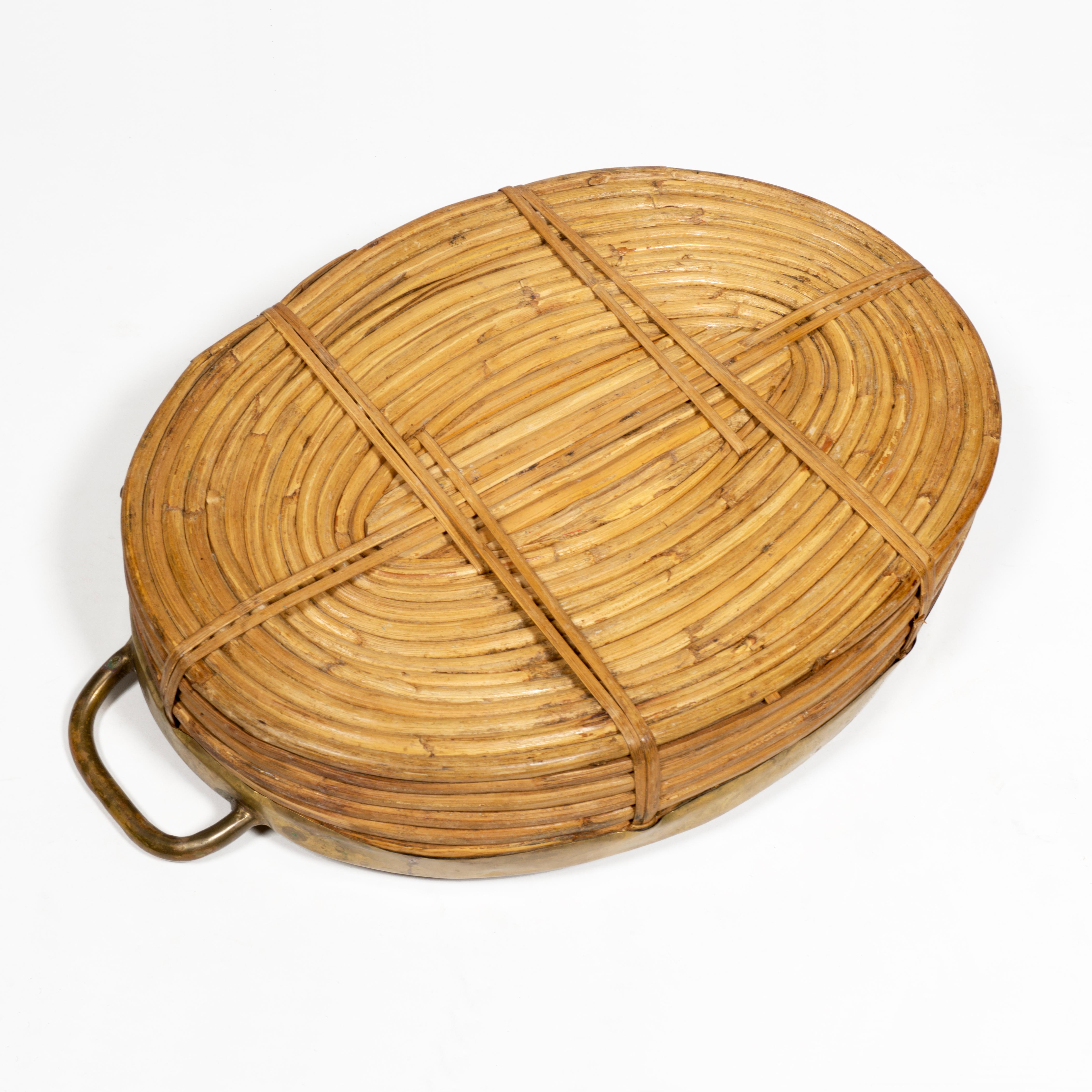 Reed French Riviera Centerpiece Vide-Poche Rattan Brass Tray with Handles, Italy 1970 For Sale