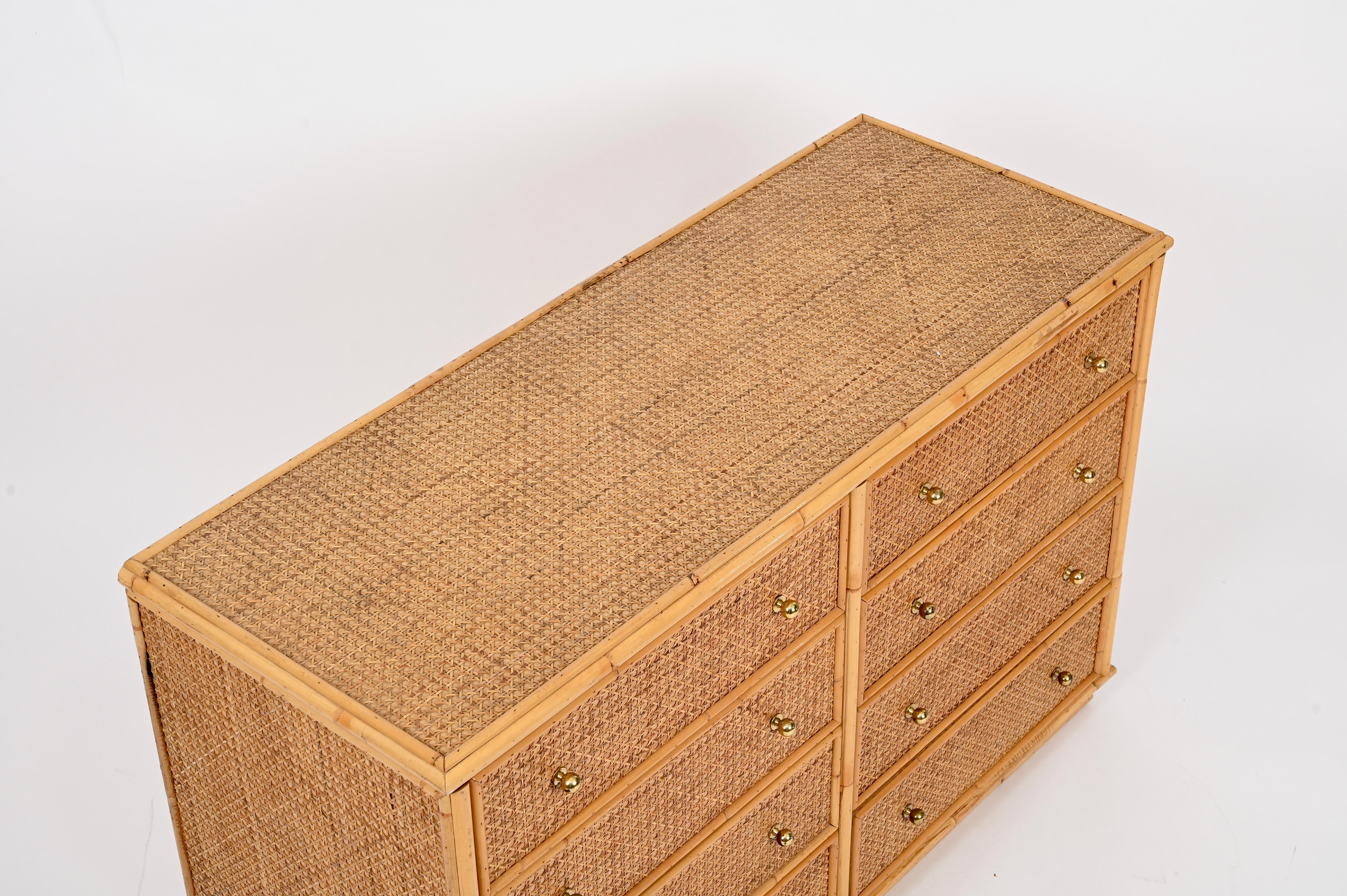 French Riviera Chest of Drawers in Vienna Straw, Rattan and Brass, Italy 1970 3