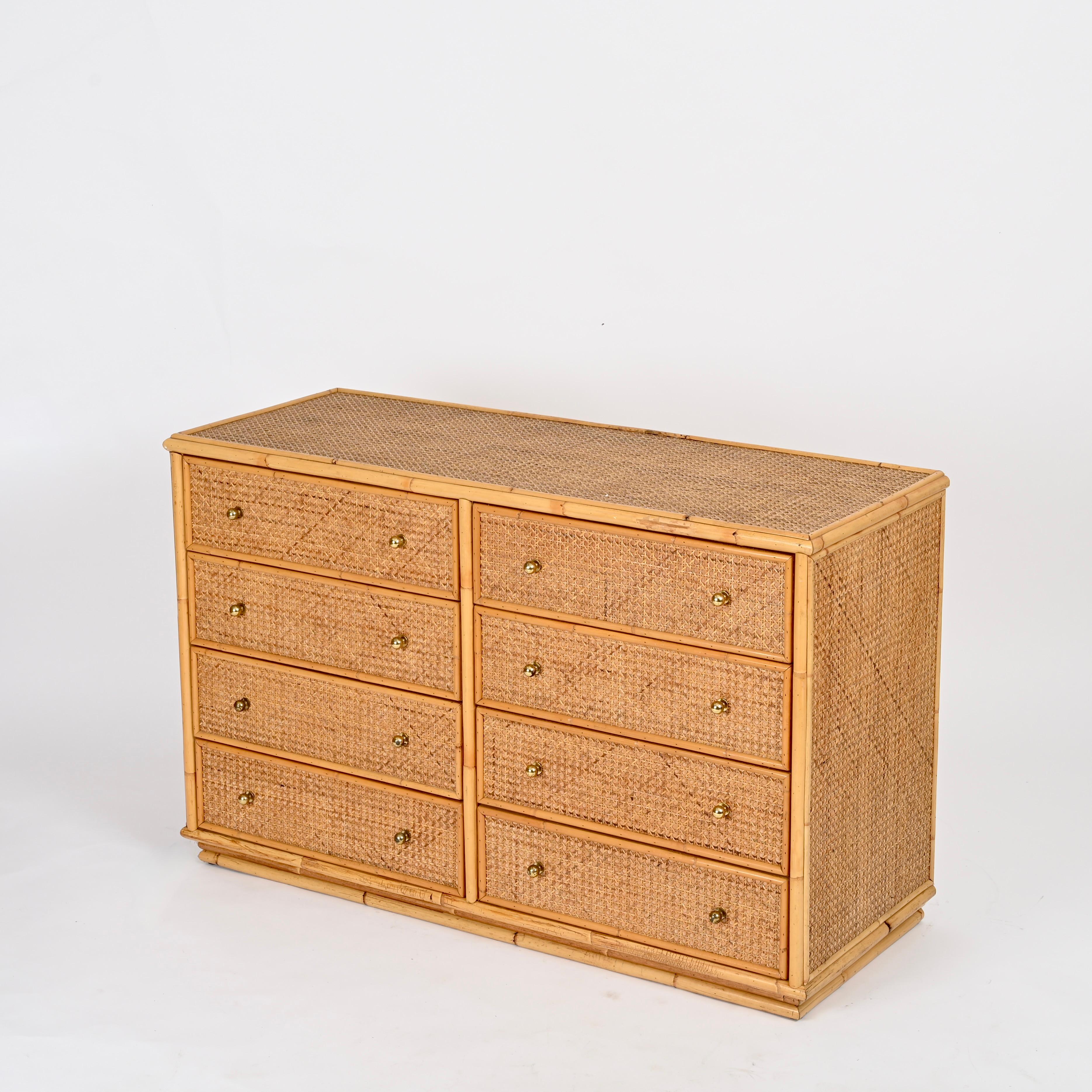 Mid-Century Modern French Riviera Chest of Drawers in Vienna Straw, Rattan and Brass, Italy 1970