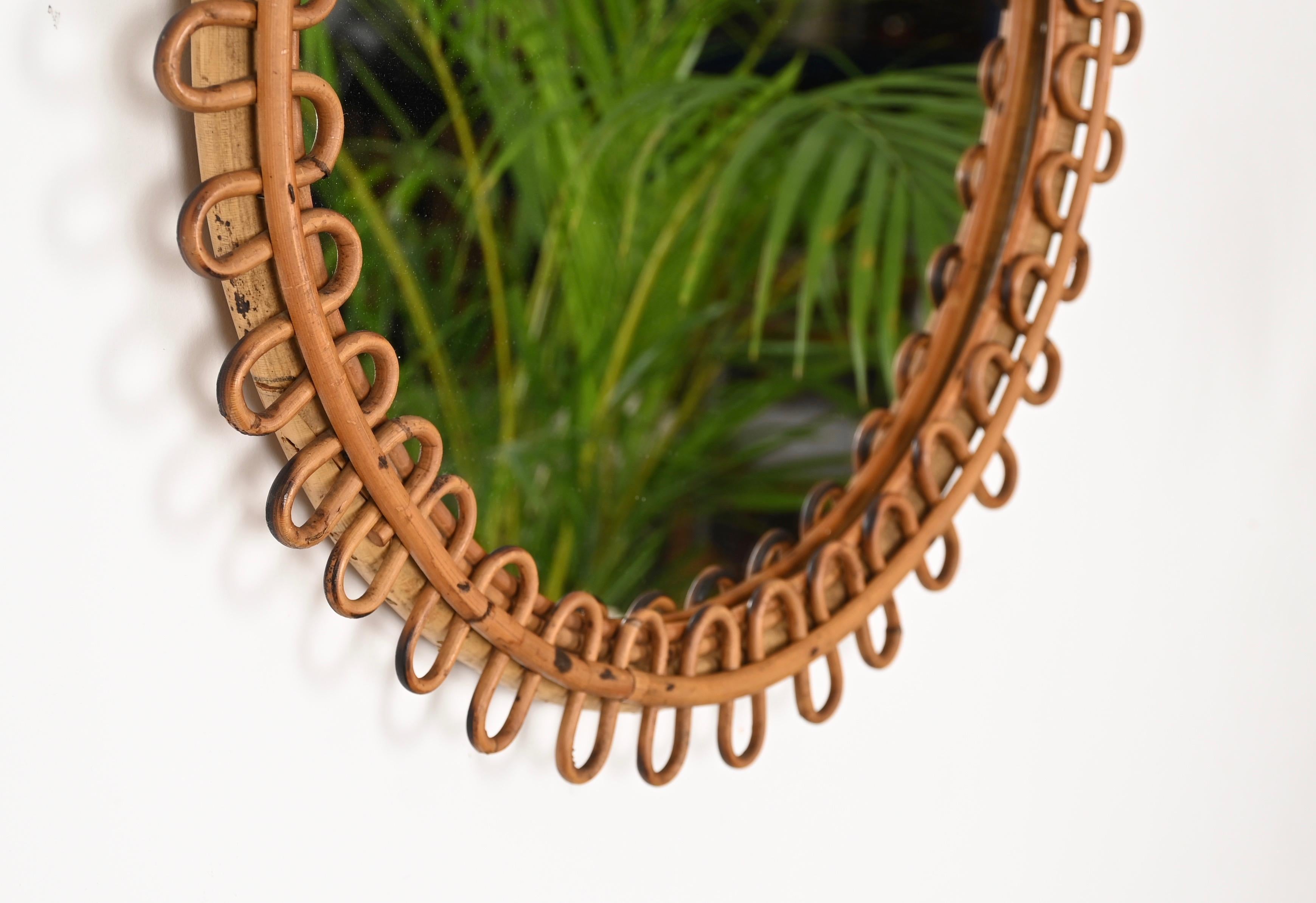 French Riviera Curved Rattan Round Mirror with Chain, Italy 1960s For Sale 4