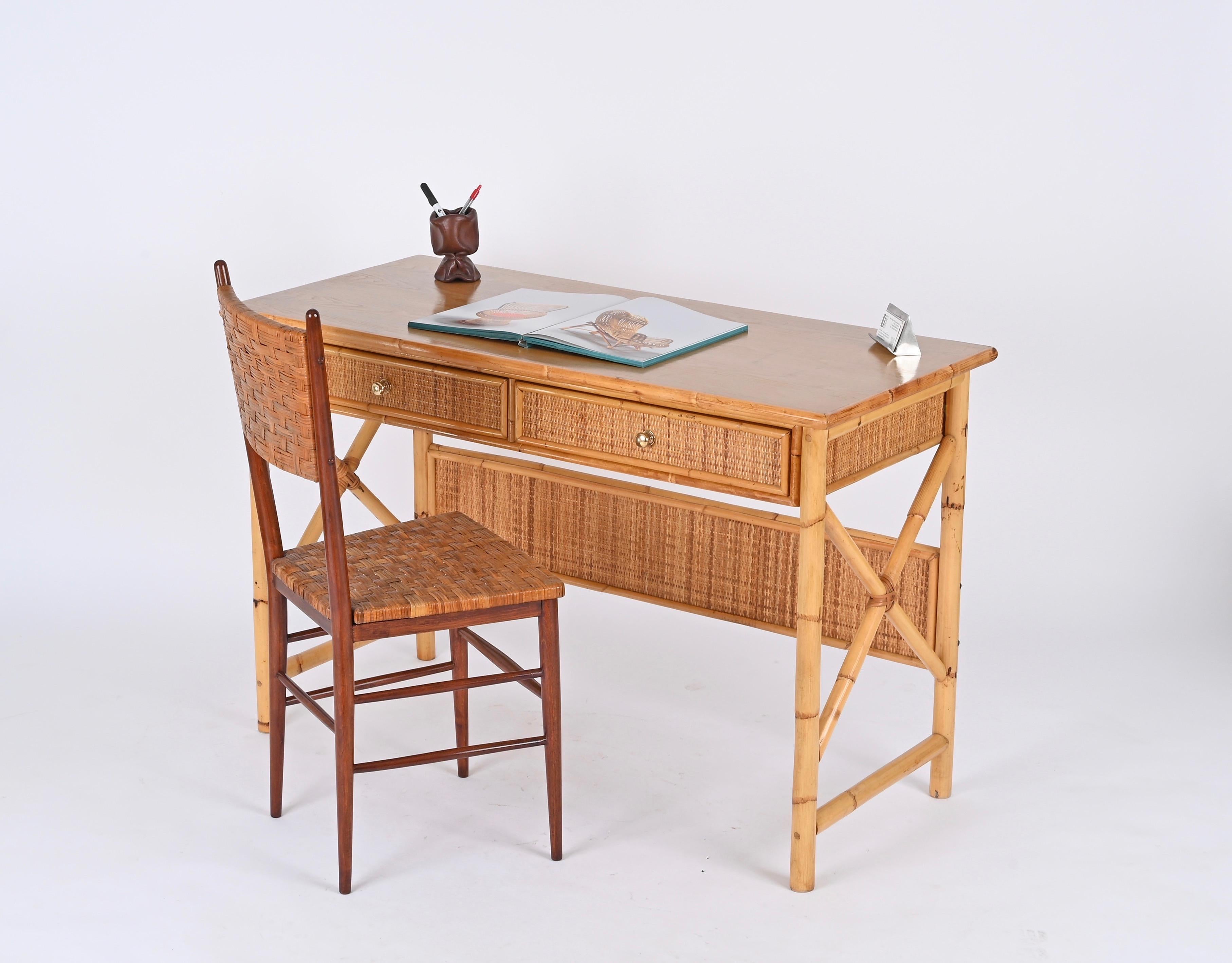 Bureau français Riviera avec tiroirs en rotin, bois, osier et laiton, Italie, 1970 1