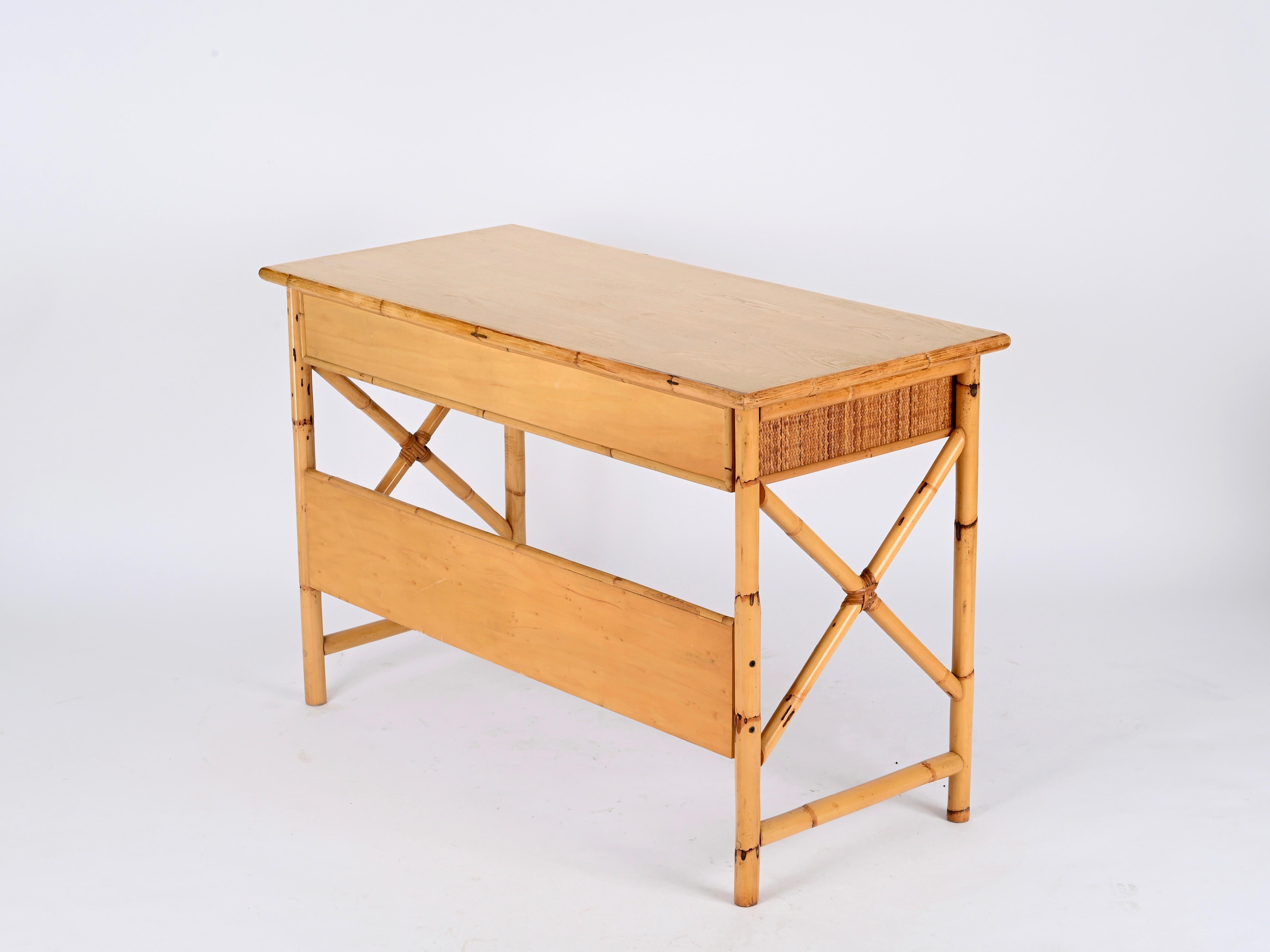 Bureau français Riviera avec tiroirs en rotin, bois, osier et laiton, Italie, 1970 7