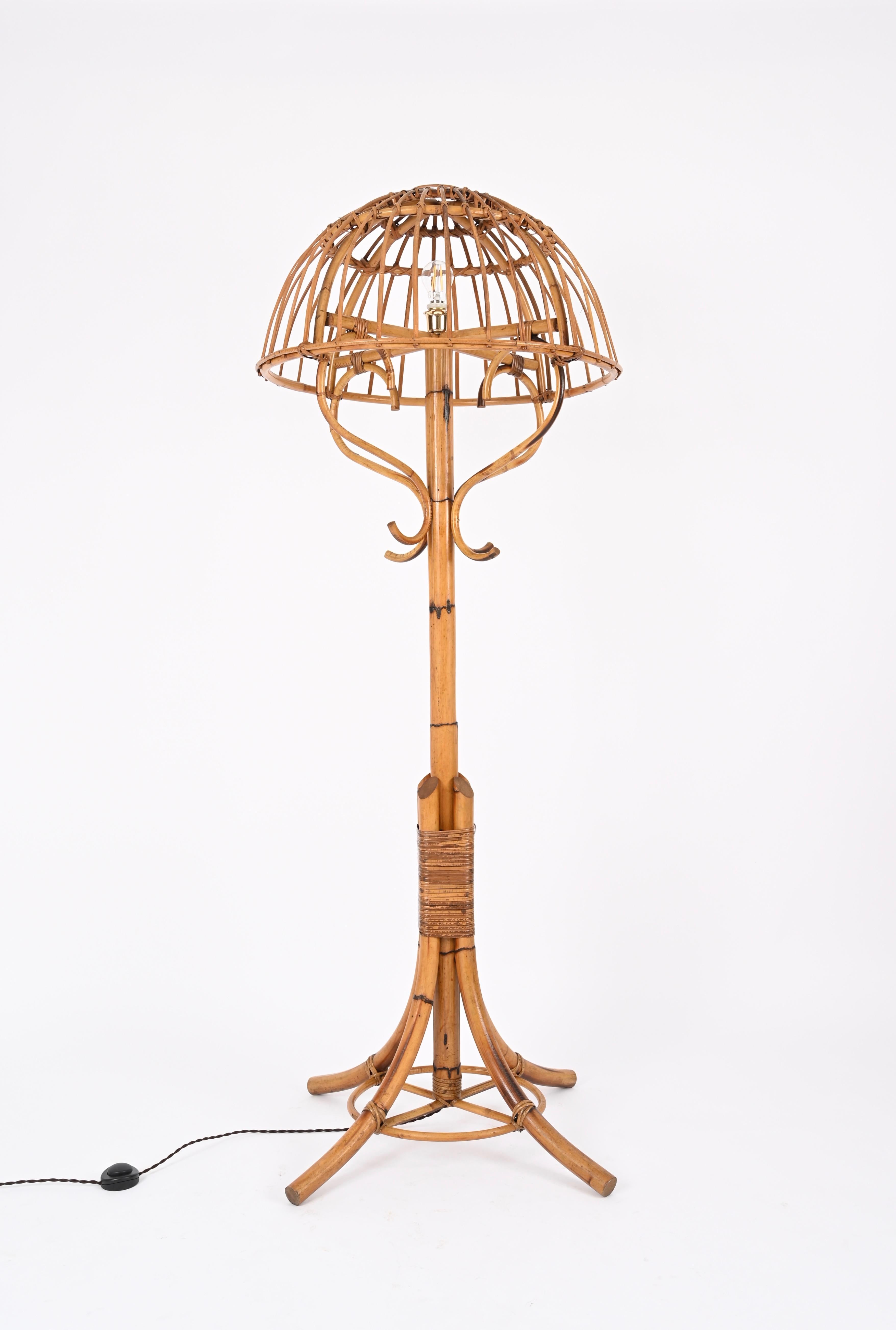 French Riviera Floor Lamp in Rattan, Wicker, Bamboo, Sognot Style, Italy 1960s For Sale 4