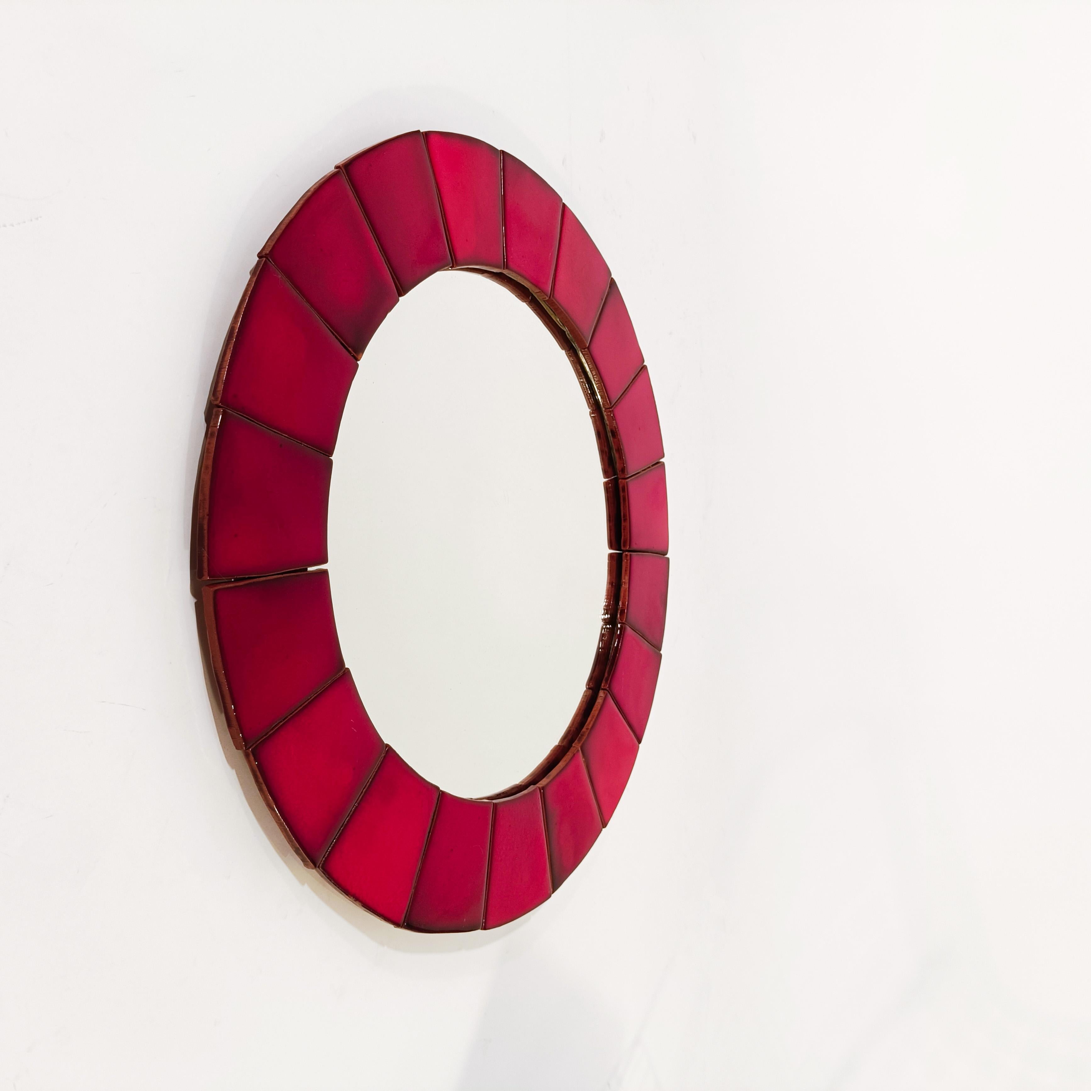 Mid-Century Modern Côte d'Azur. Miroir en mosaïque de pièces en céramique émaillée, France, années 1960 en vente