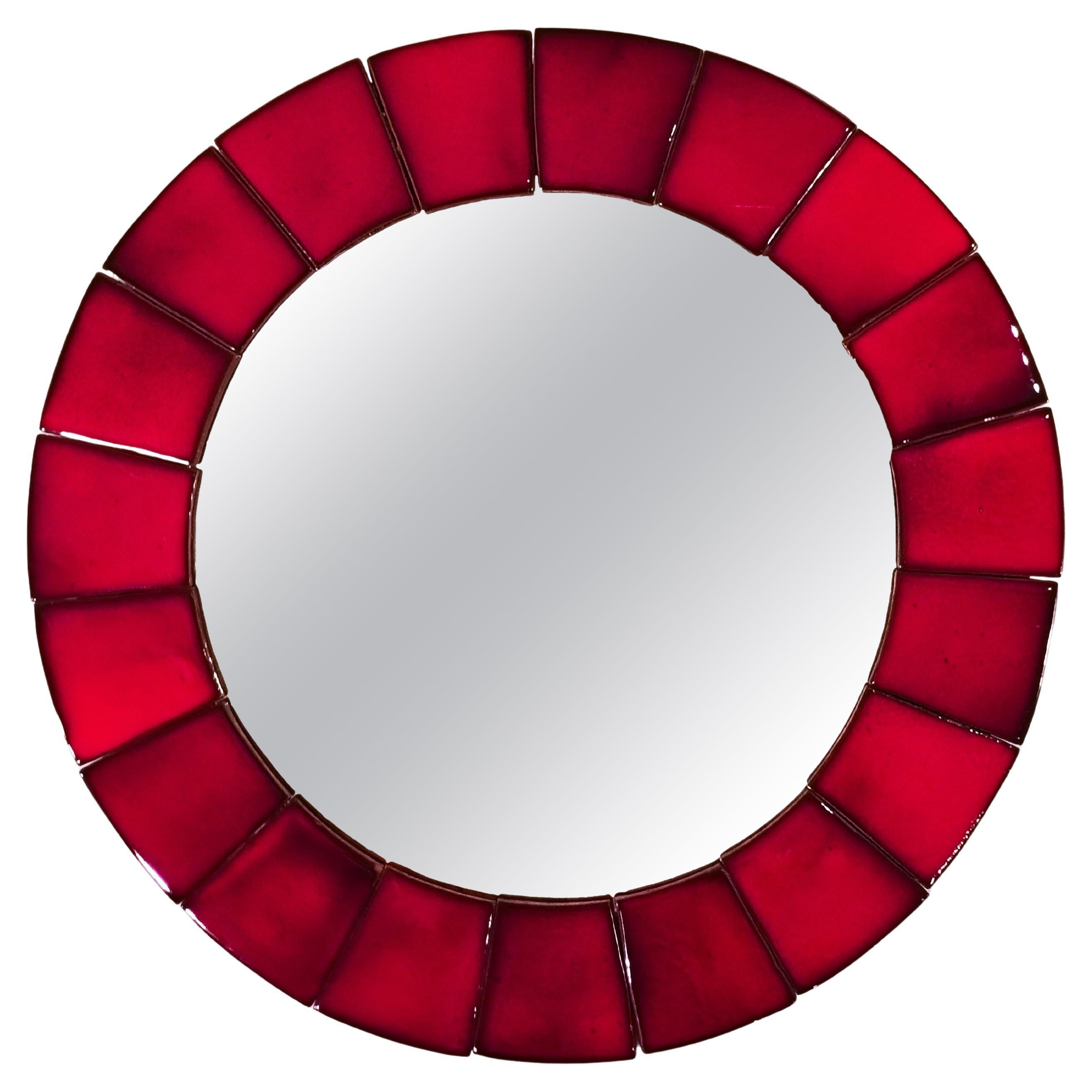 Côte d'Azur. Miroir en mosaïque de pièces en céramique émaillée, France, années 1960 en vente