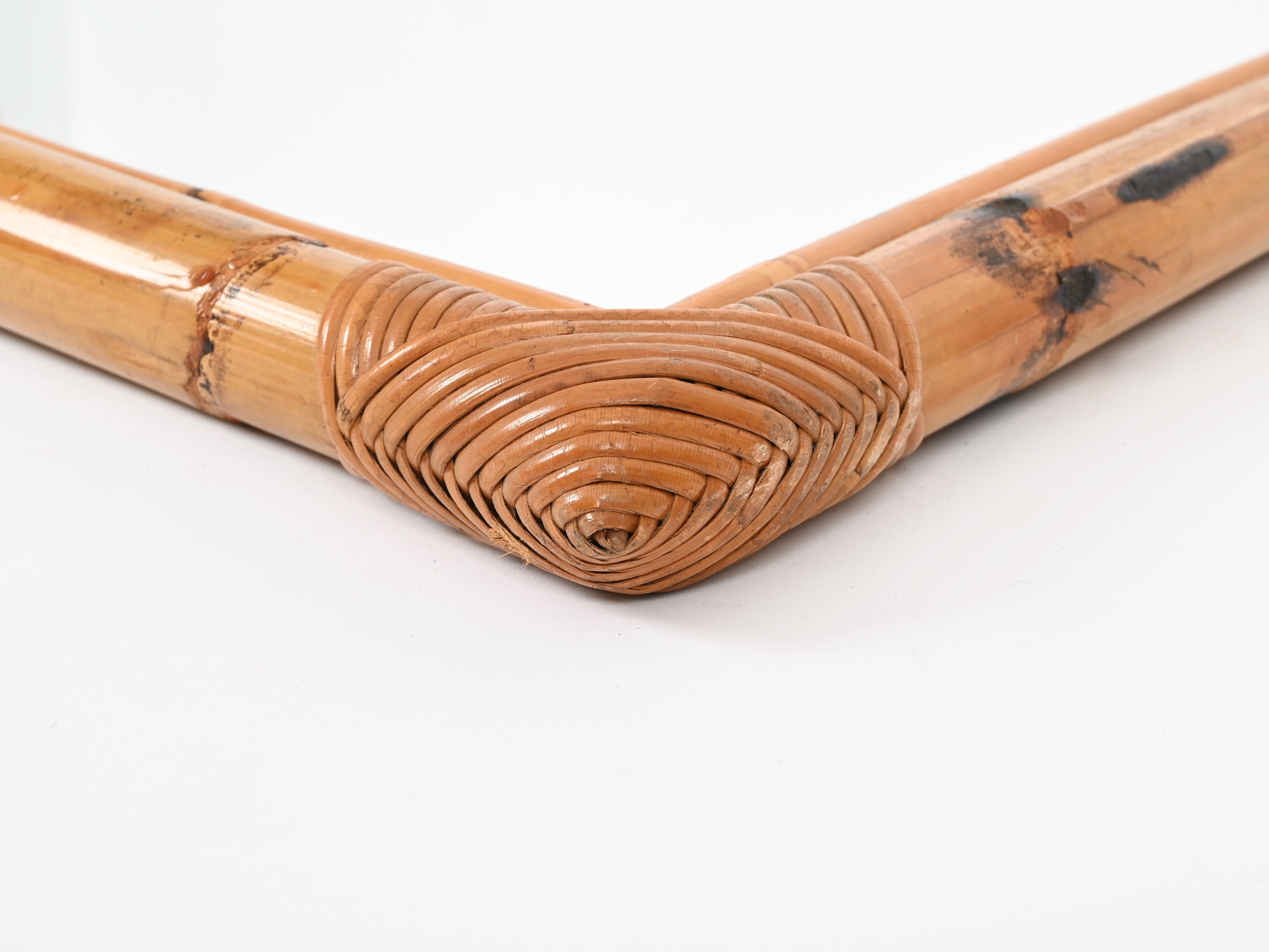 French Riviera Large Arch Mirror in Bamboo and Rattan, Italy, 1960s en vente 4