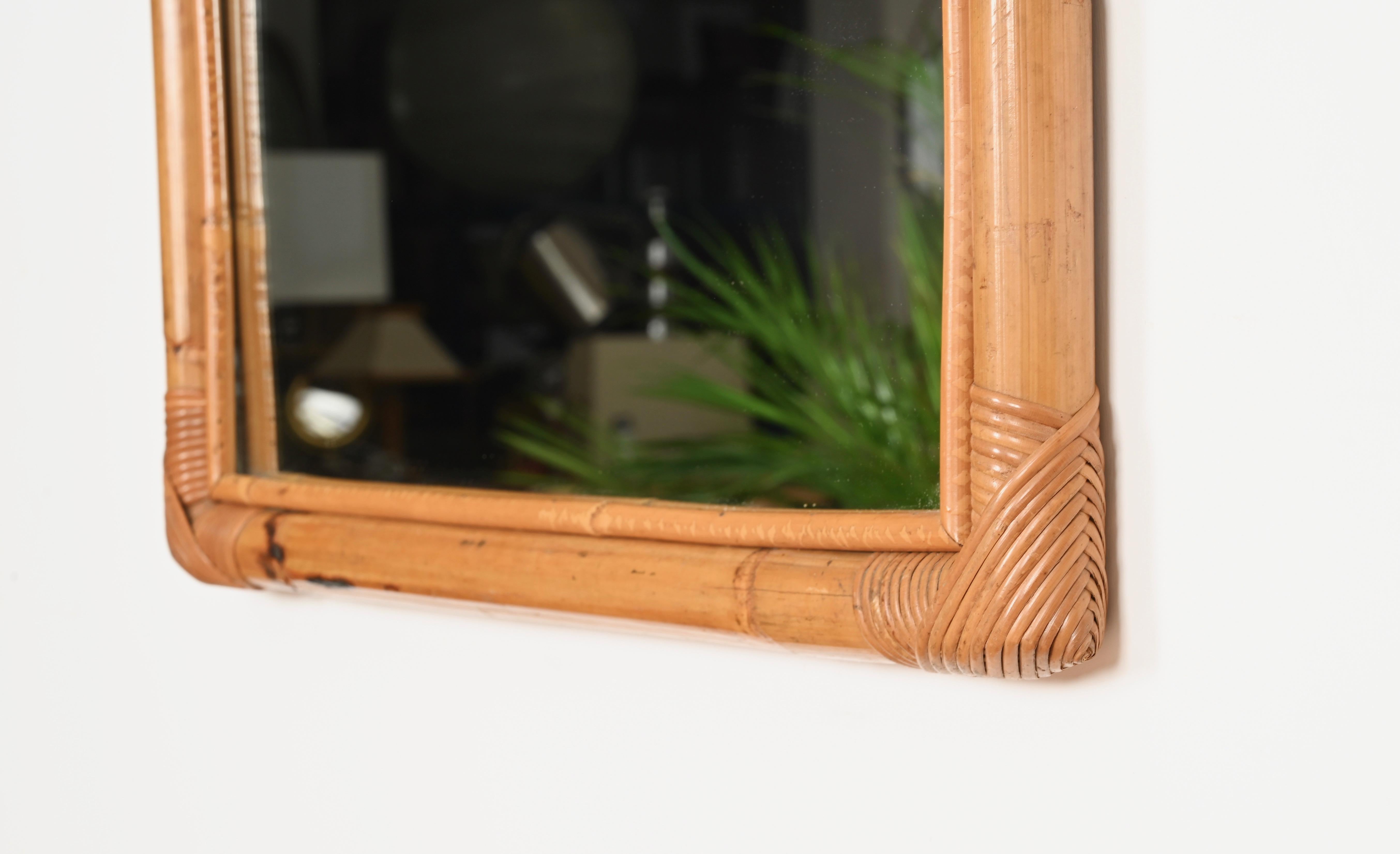 20ième siècle French Riviera Large Arch Mirror in Bamboo and Rattan, Italy, 1960s en vente