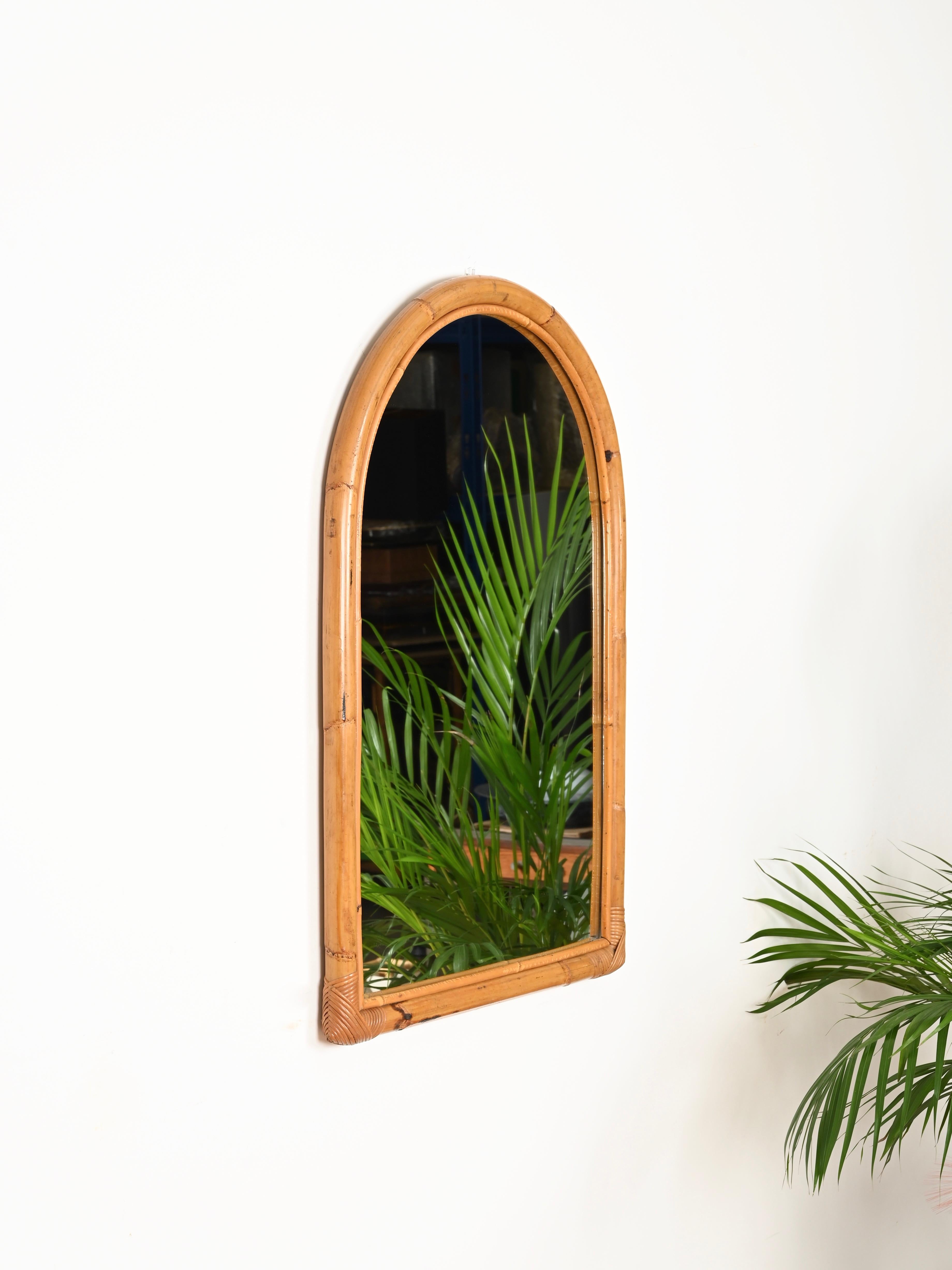 Bambou French Riviera Large Arch Mirror in Bamboo and Rattan, Italy, 1960s en vente