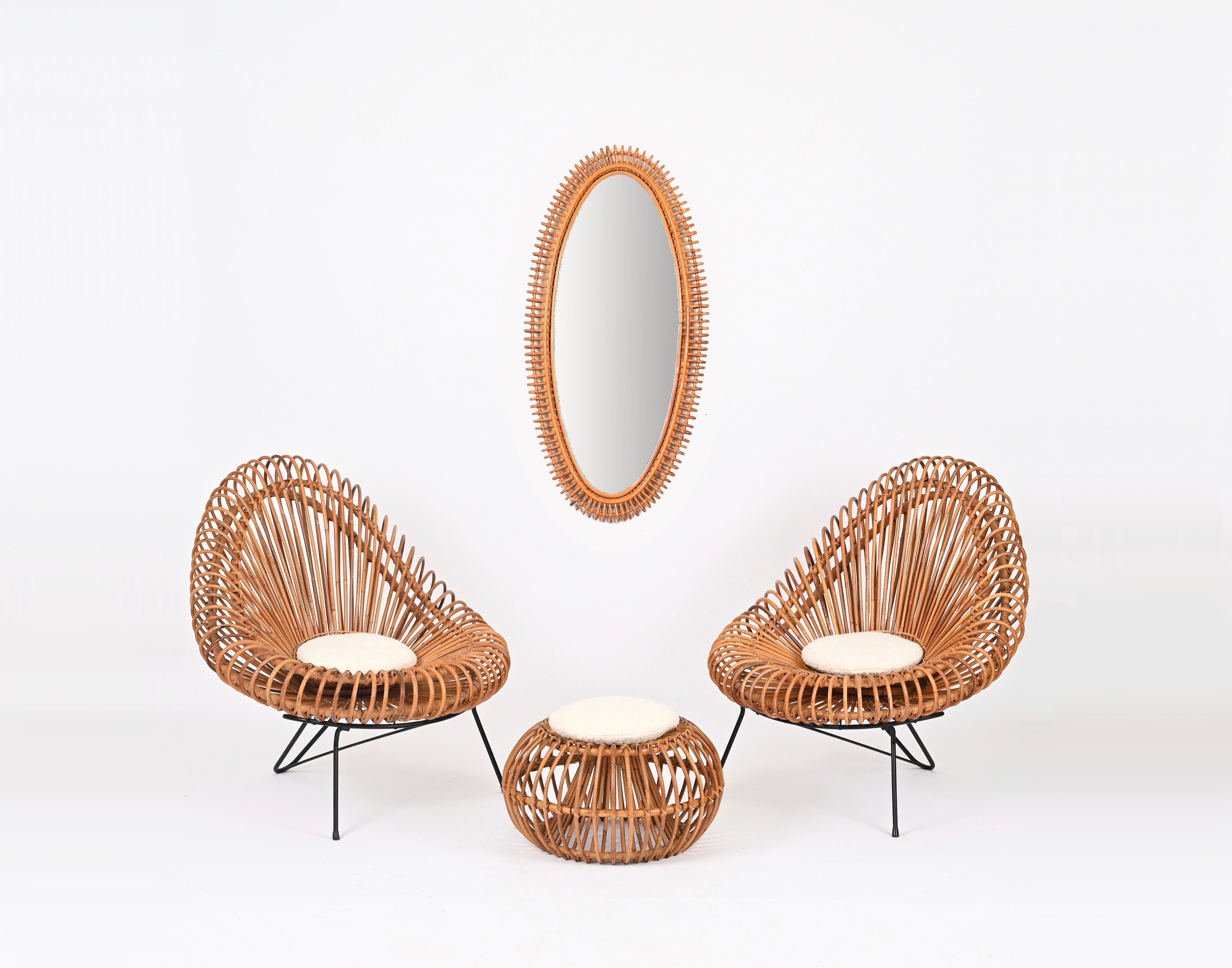 Spectacular and unique French Riviera large oval mirror designed by Janine Abraham and Dirk Jan Rol and made in France in the late 1950s.

This incredibly rare organic mirror is in amazing conditions, fully hand-made with perfect proportions and