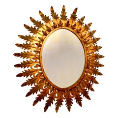 Miroir brutaliste français avec métal doré clair, années 1960