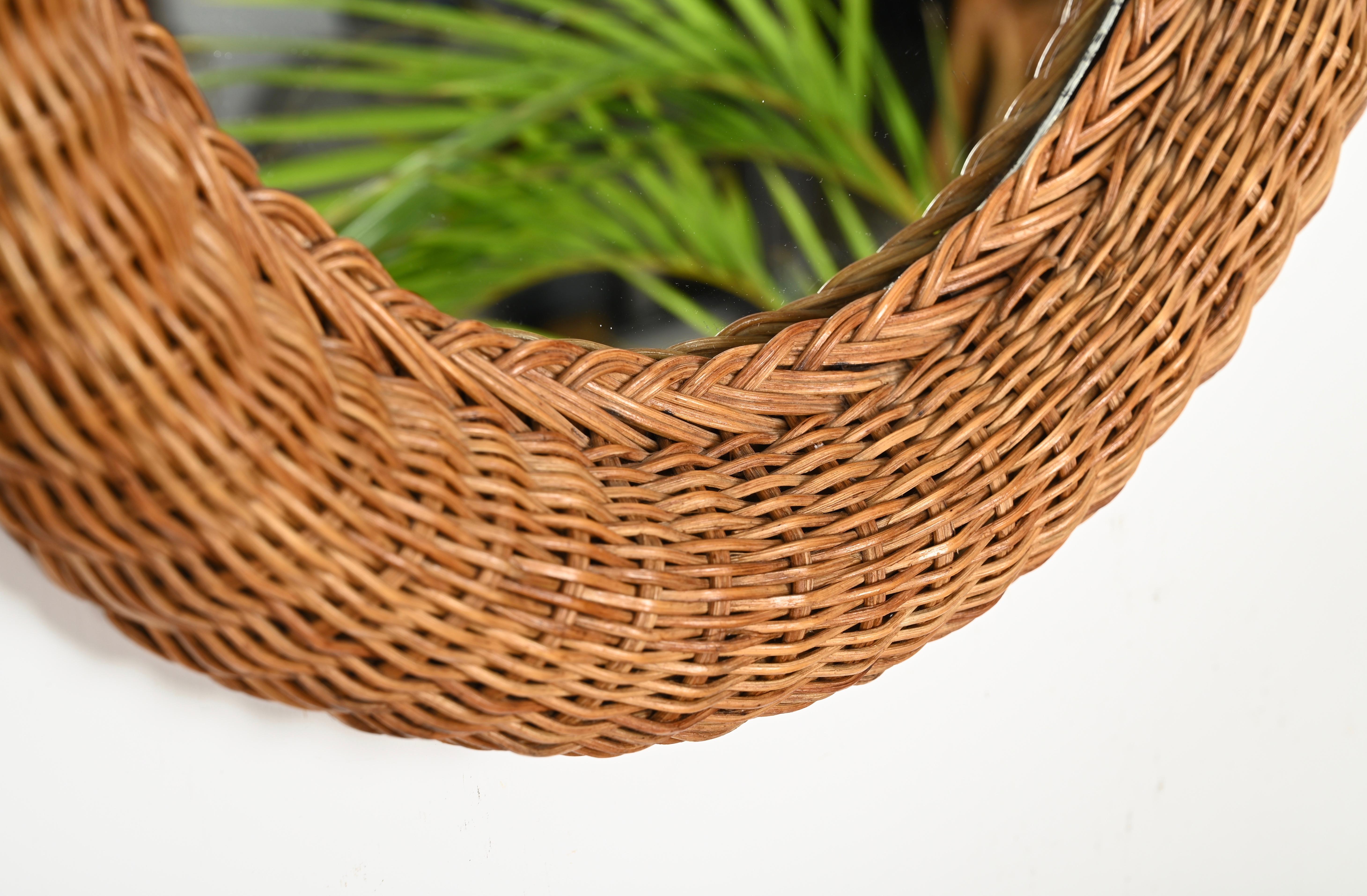 Late 20th Century French Riviera Mid-Century Round Mirror in Woven Rattan Wicker, Italy 1970s For Sale