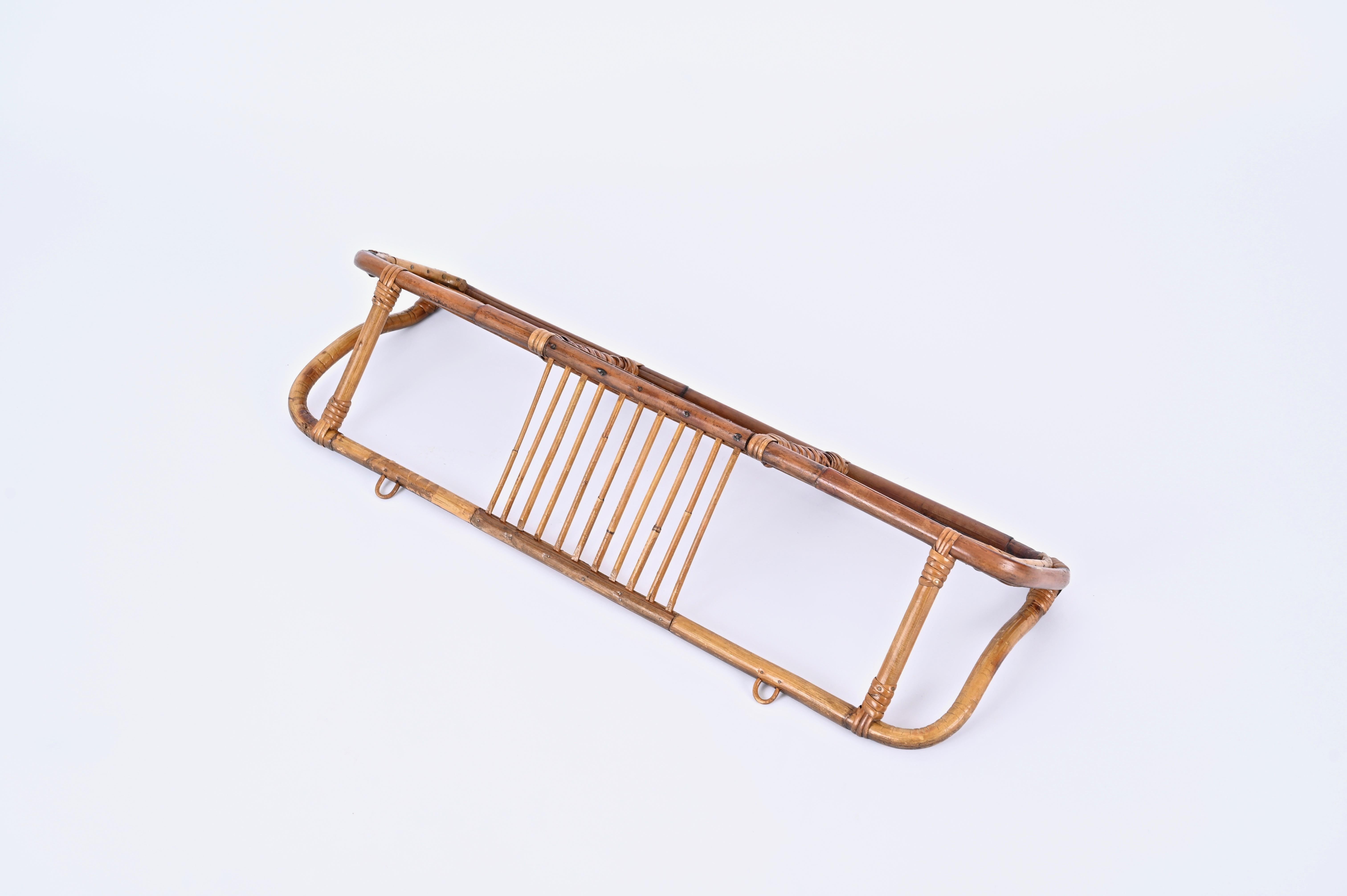 French Riviera Mid-Century Wall Shelf in Rattan and Bamboo, Italy, 1960s For Sale 9