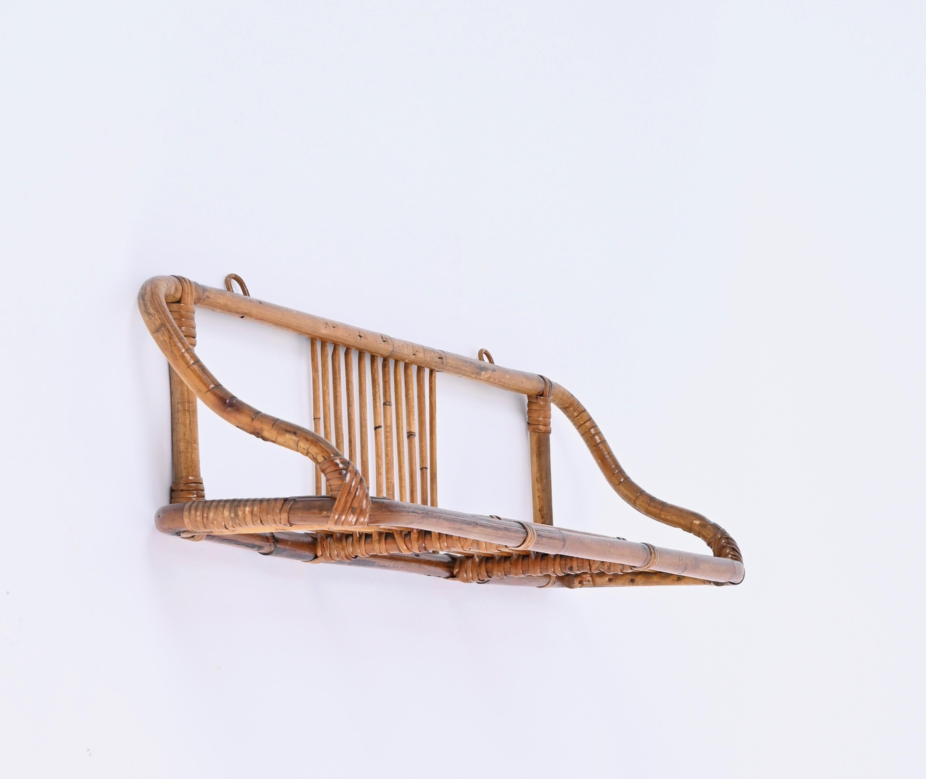 French Riviera Mid-Century Wall Shelf in Rattan and Bamboo, Italy, 1960s For Sale 1