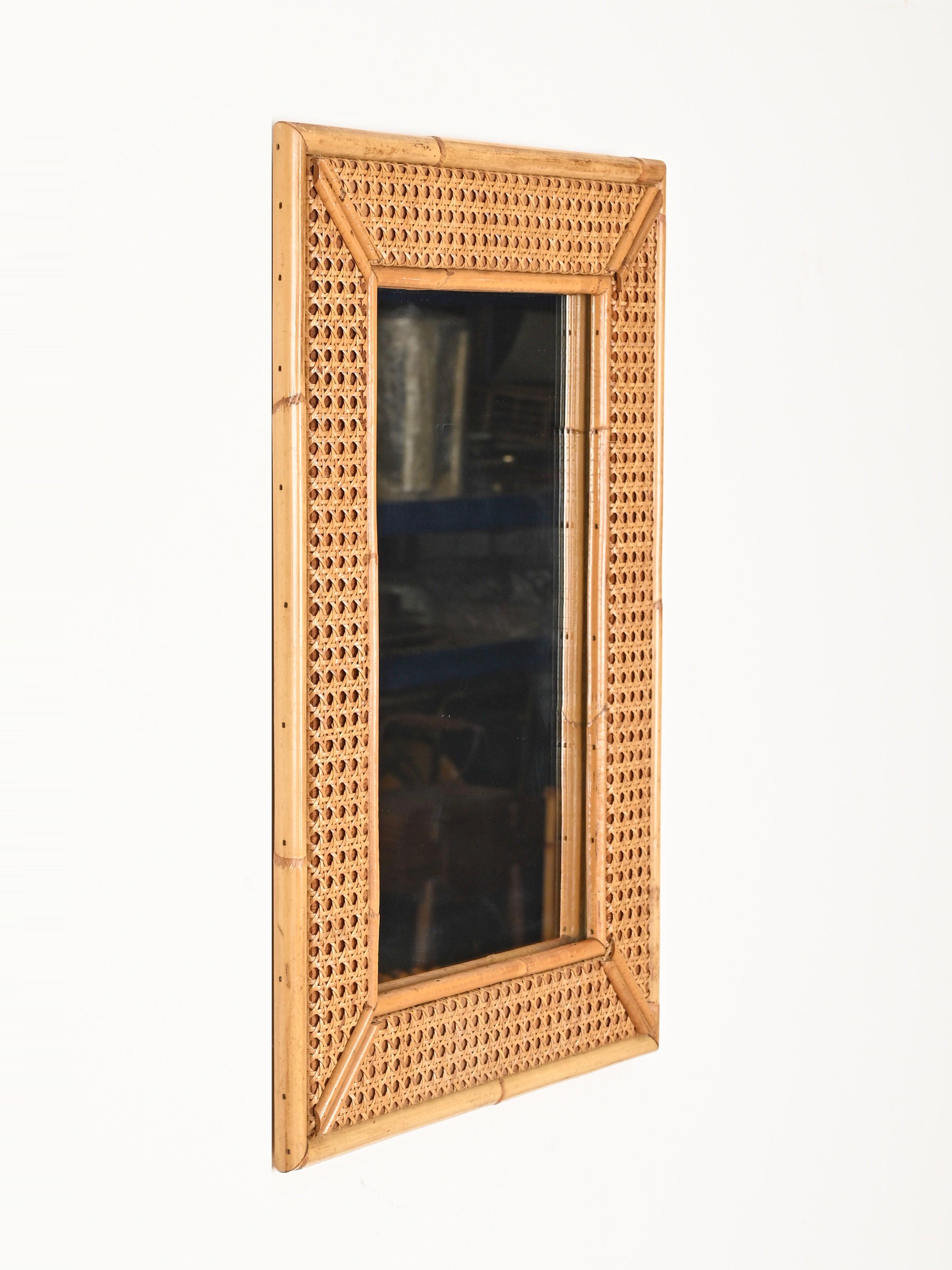 Espejo rectangular de bambú y paja de Viena de la Riviera francesa de mediados de siglo, Italia 1970 Italiano en venta