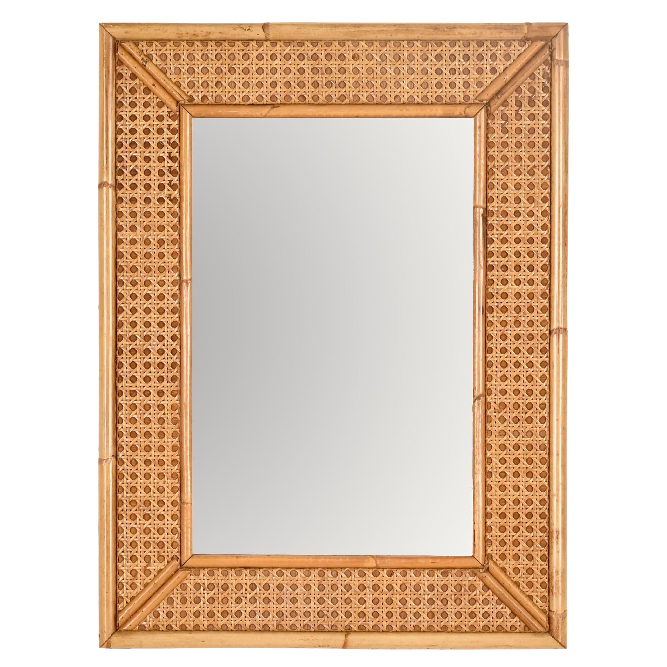 Espejo rectangular de bambú y paja de Viena de la Riviera francesa de mediados de siglo, Italia 1970