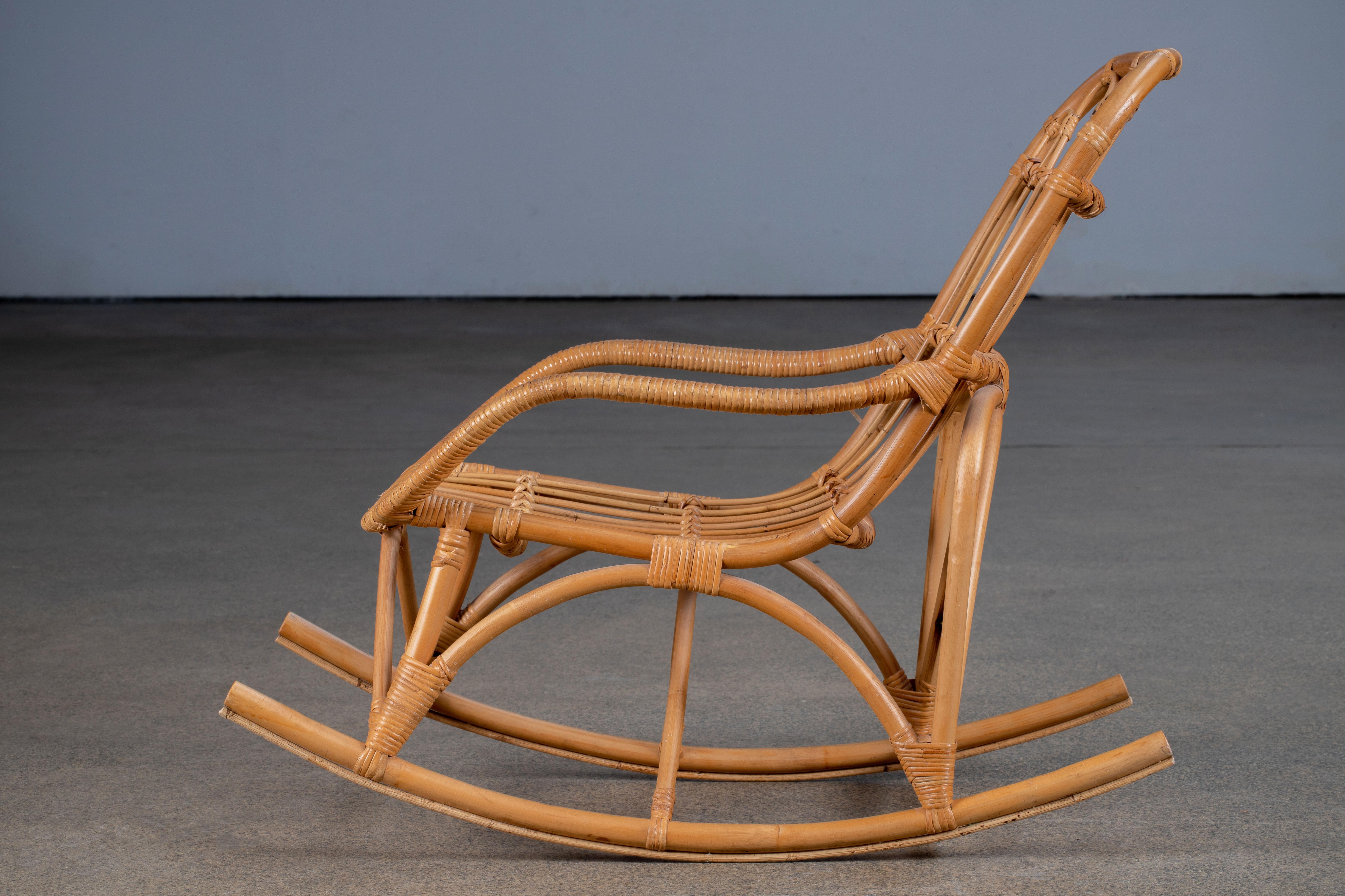 French Riviera Organic Rocking Chair, 1960 In Good Condition For Sale In Wiesbaden, DE