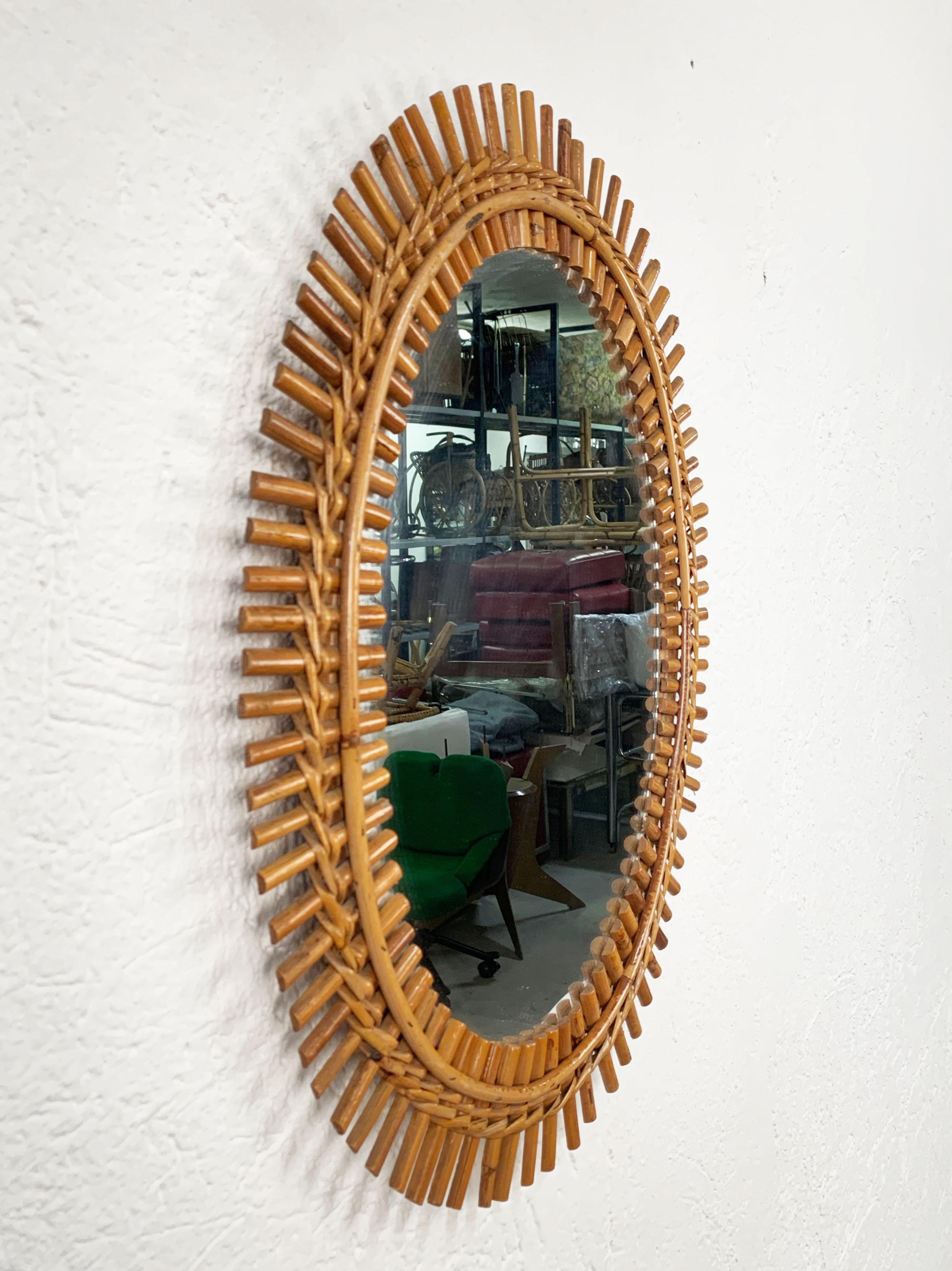French Riviera Oval Wall Mirror in Bamboo and Rattan, 1960s Midcentury In Good Condition In Roma, IT