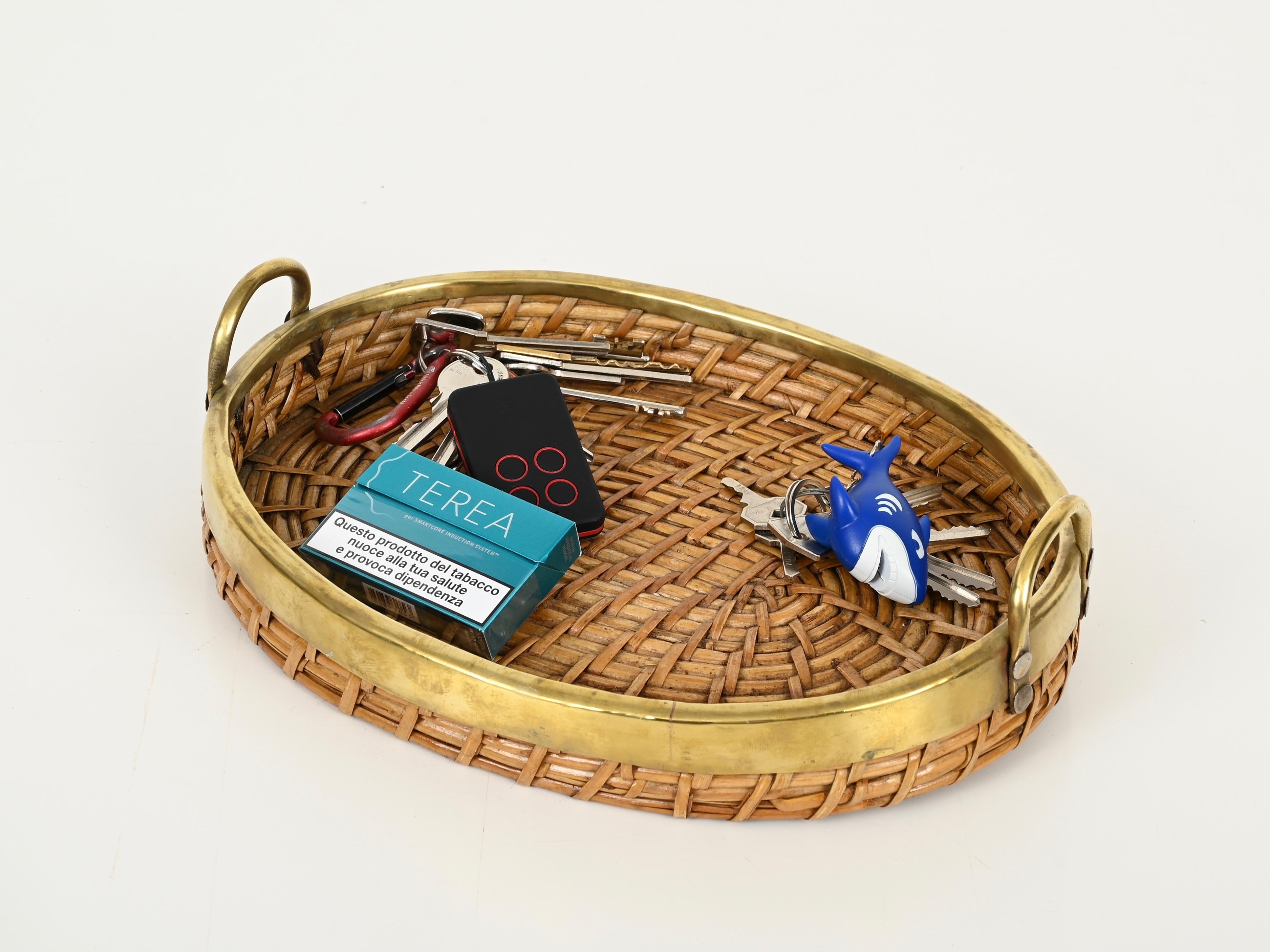 French Riviera Rattan and Brass Vide-Poche or Centerpiece Tray, Italy 1970s 5