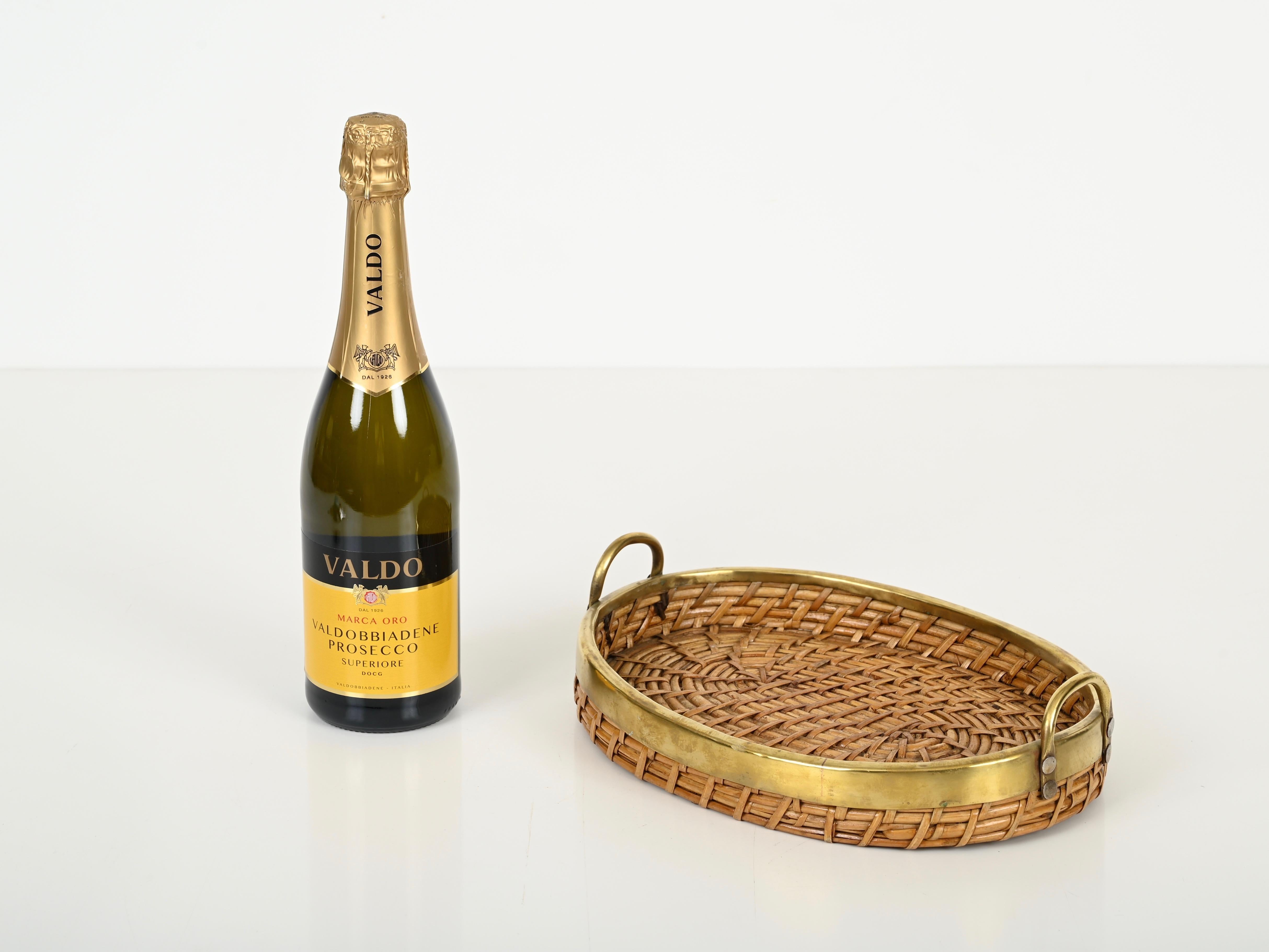 Metal French Riviera Rattan and Brass Vide-Poche or Centerpiece Tray, Italy 1970s