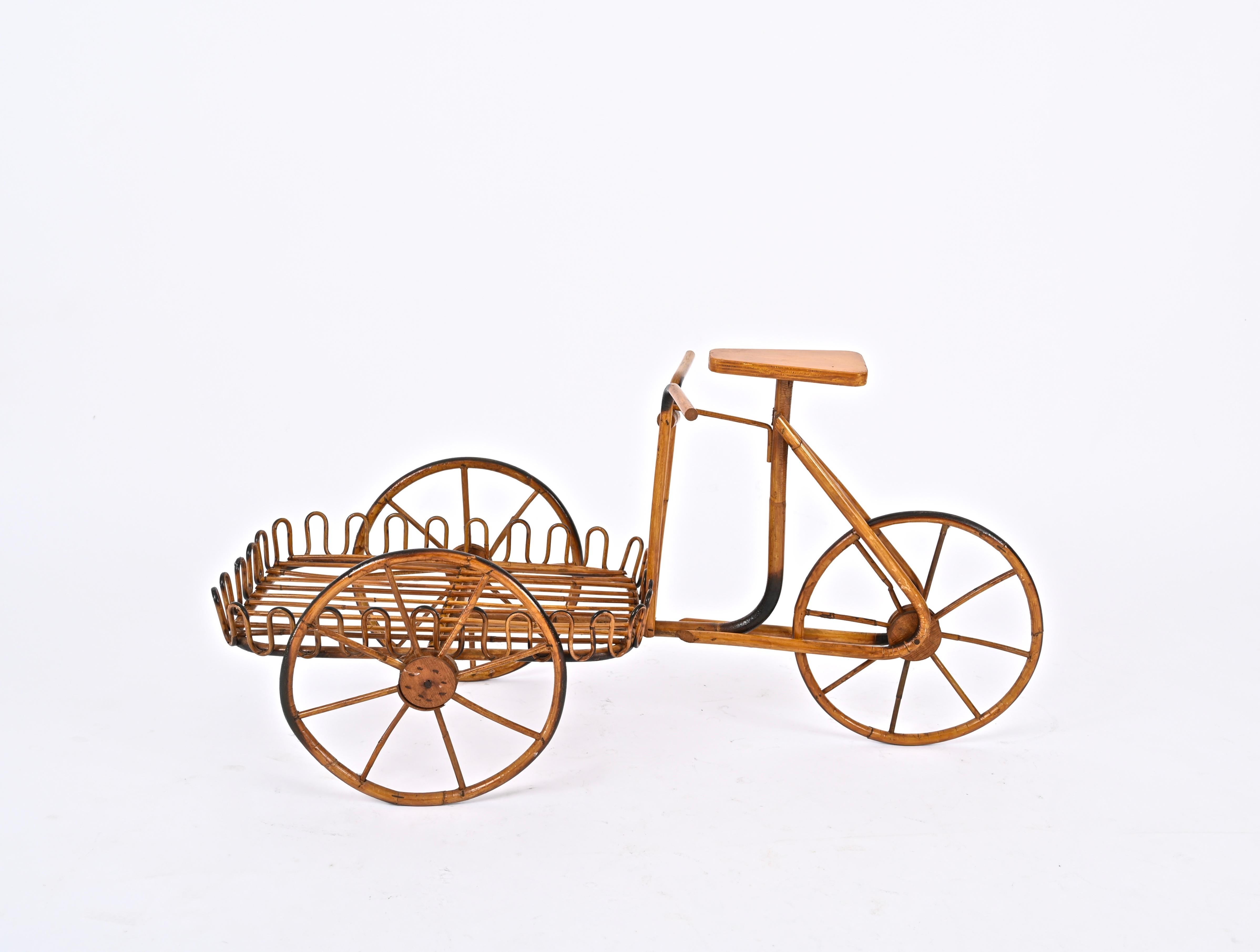French Riviera Rattan Bicycle Shaped Magazine Rack or Plant Holder, Italy 1960s For Sale 3