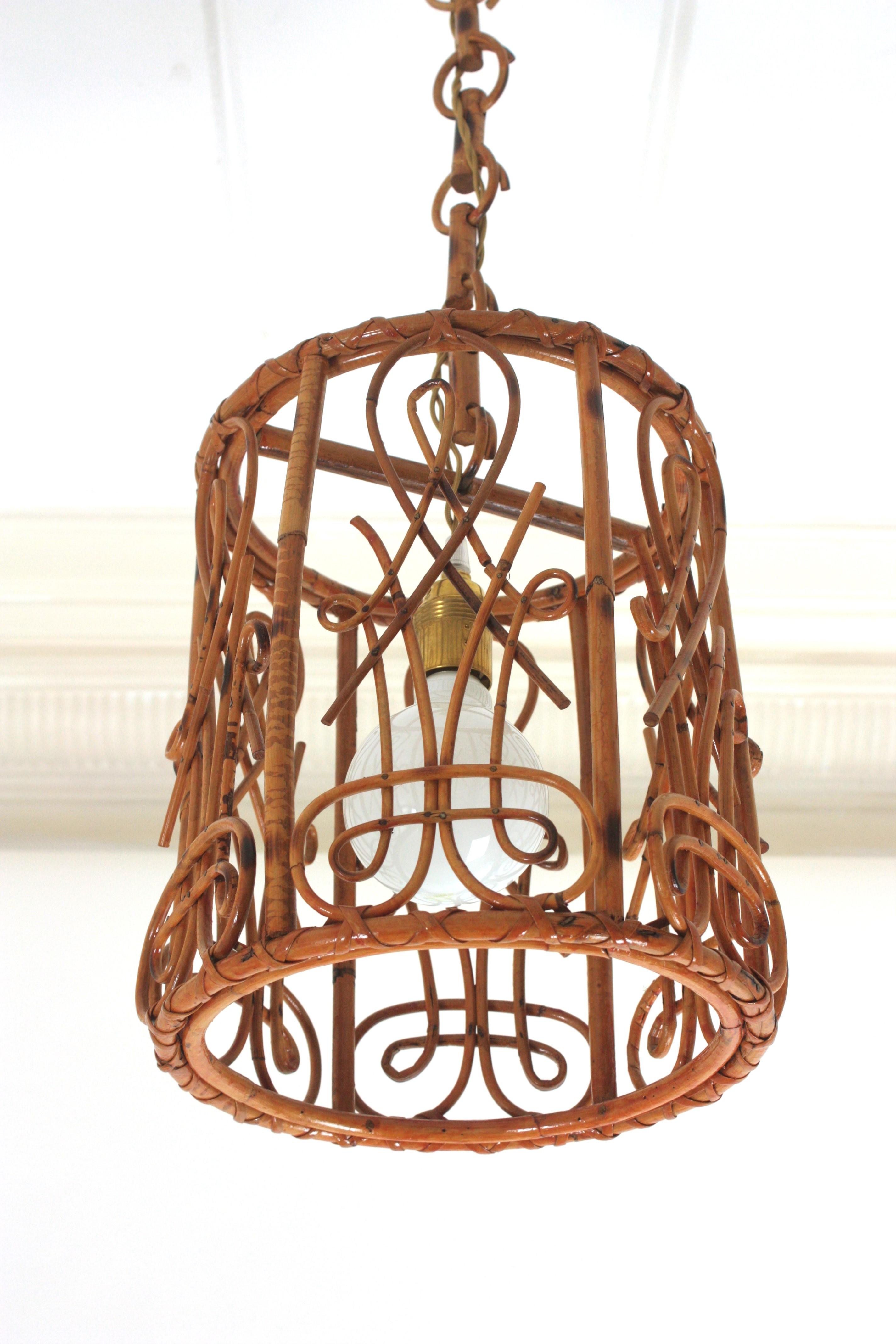 Lampada a sospensione a cilindro da soffitto in rattan della Costa Azzurra, anni '60 in vendita 6