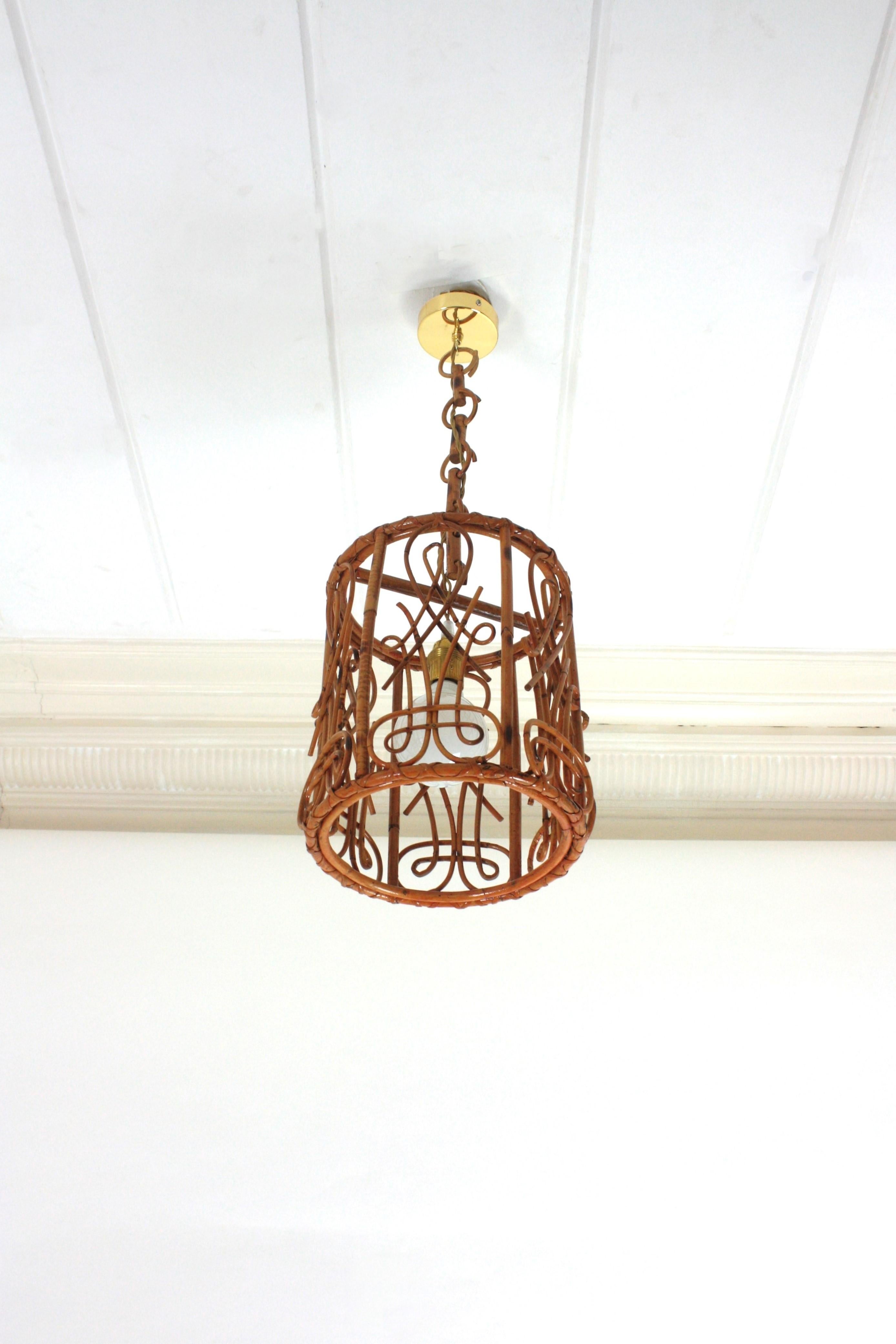 Lampada a sospensione a cilindro da soffitto in rattan della Costa Azzurra, anni '60 in vendita 8