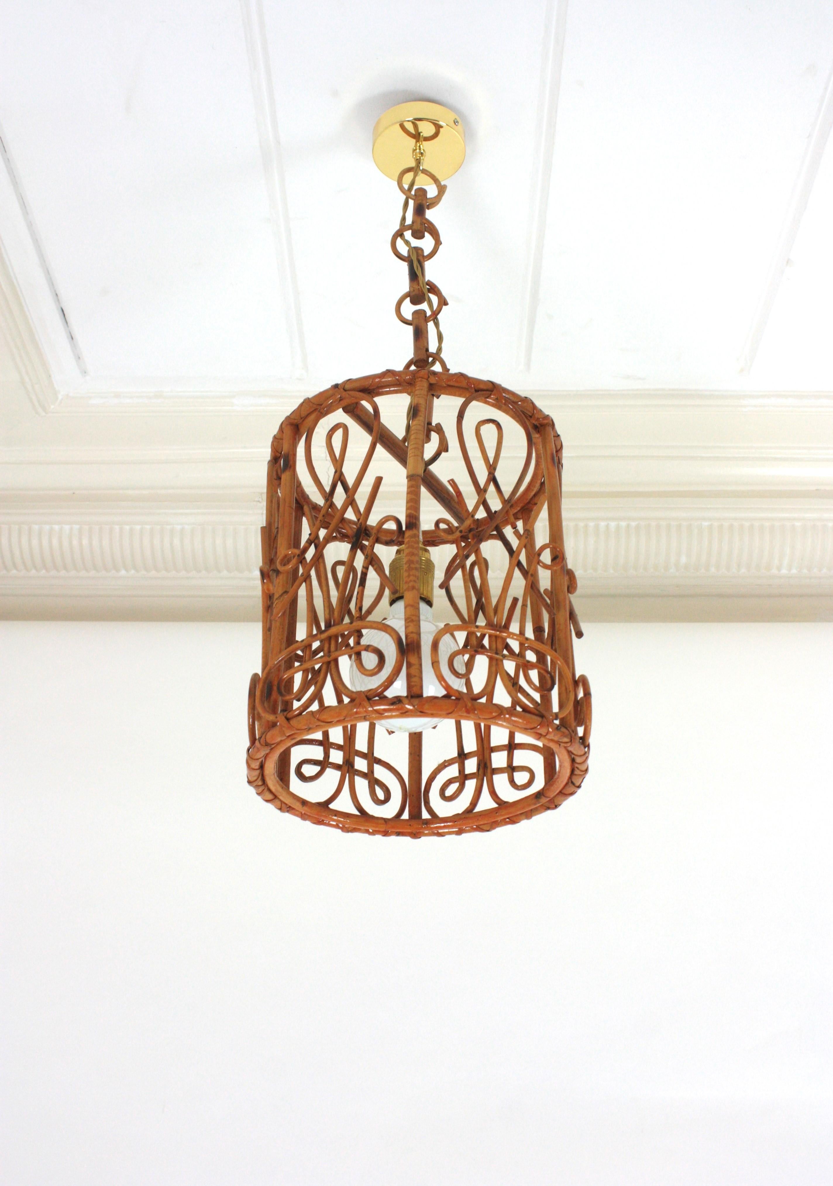 Vimini Lampada a sospensione a cilindro da soffitto in rattan della Costa Azzurra, anni '60 in vendita