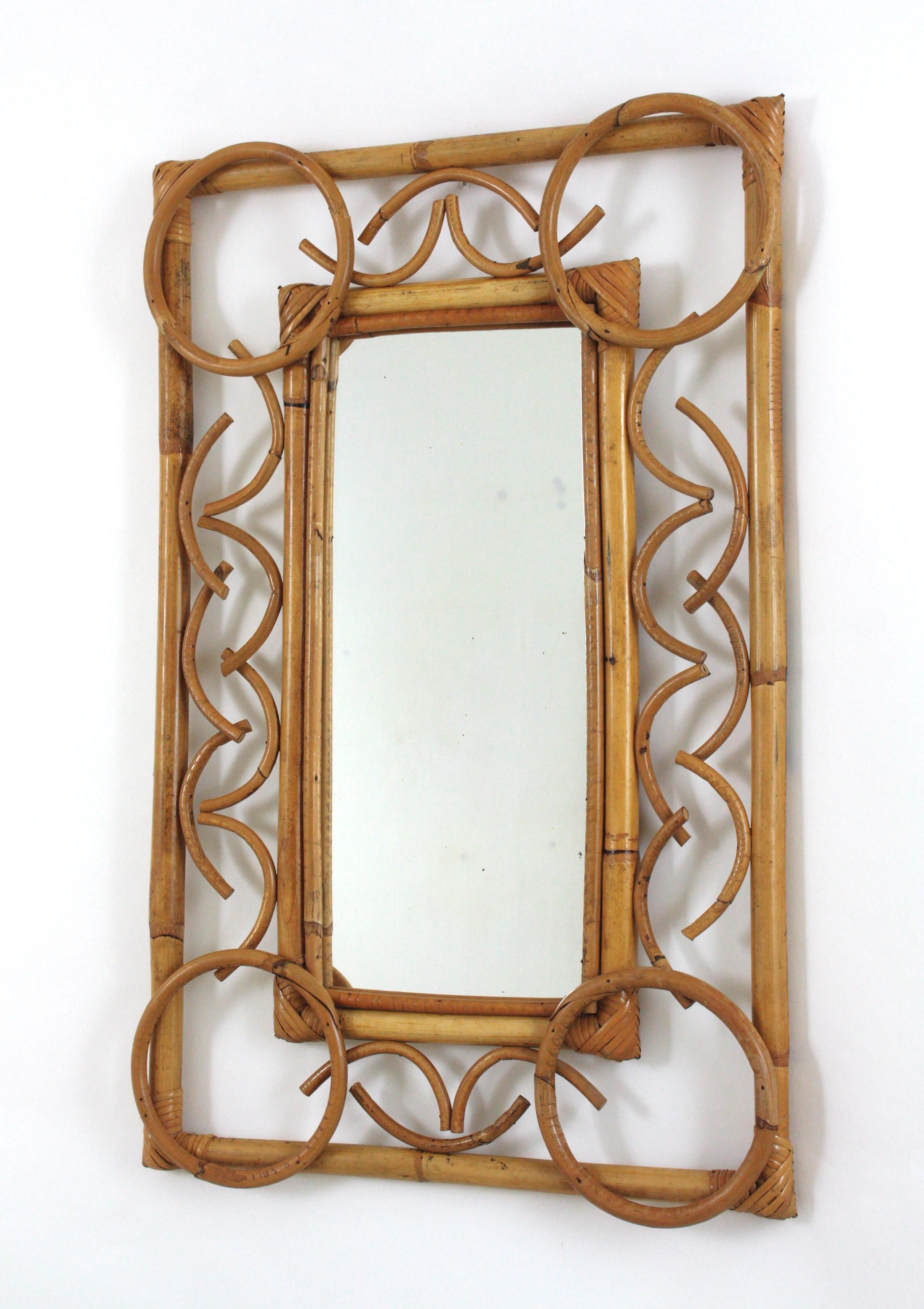 Espejo rectangular de ratán de la Riviera francesa con detalles circulares, 1950 en venta 2