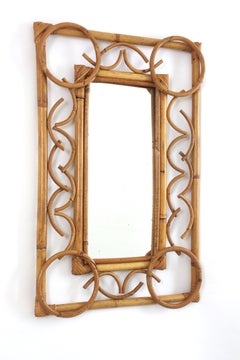 Specchio rettangolare in rattan French Riviera con dettagli a cerchio, 1950