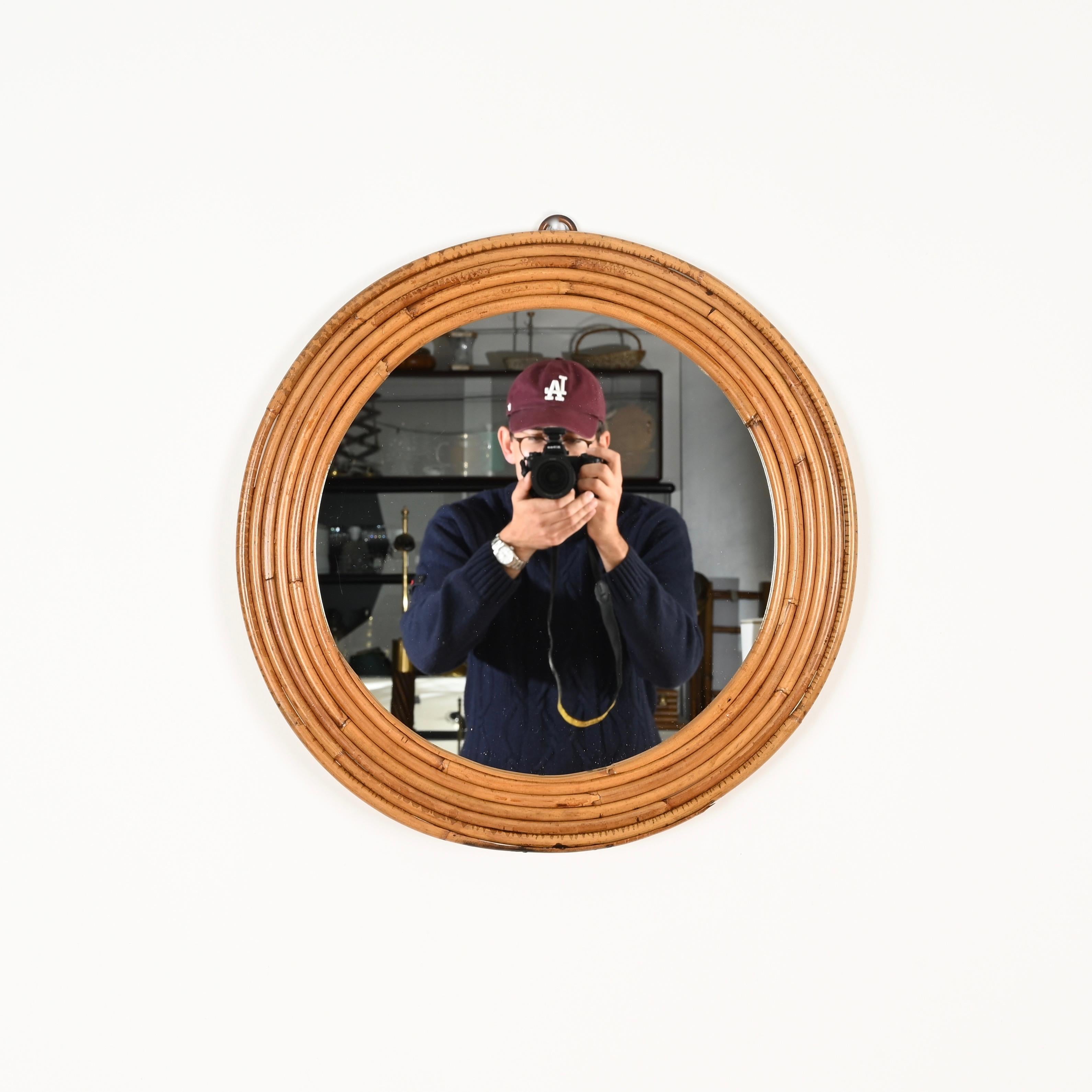 Bamboo French Riviera Round Mirror in Curved Rattan by Vivai Del Sud, Italy, 1970s For Sale