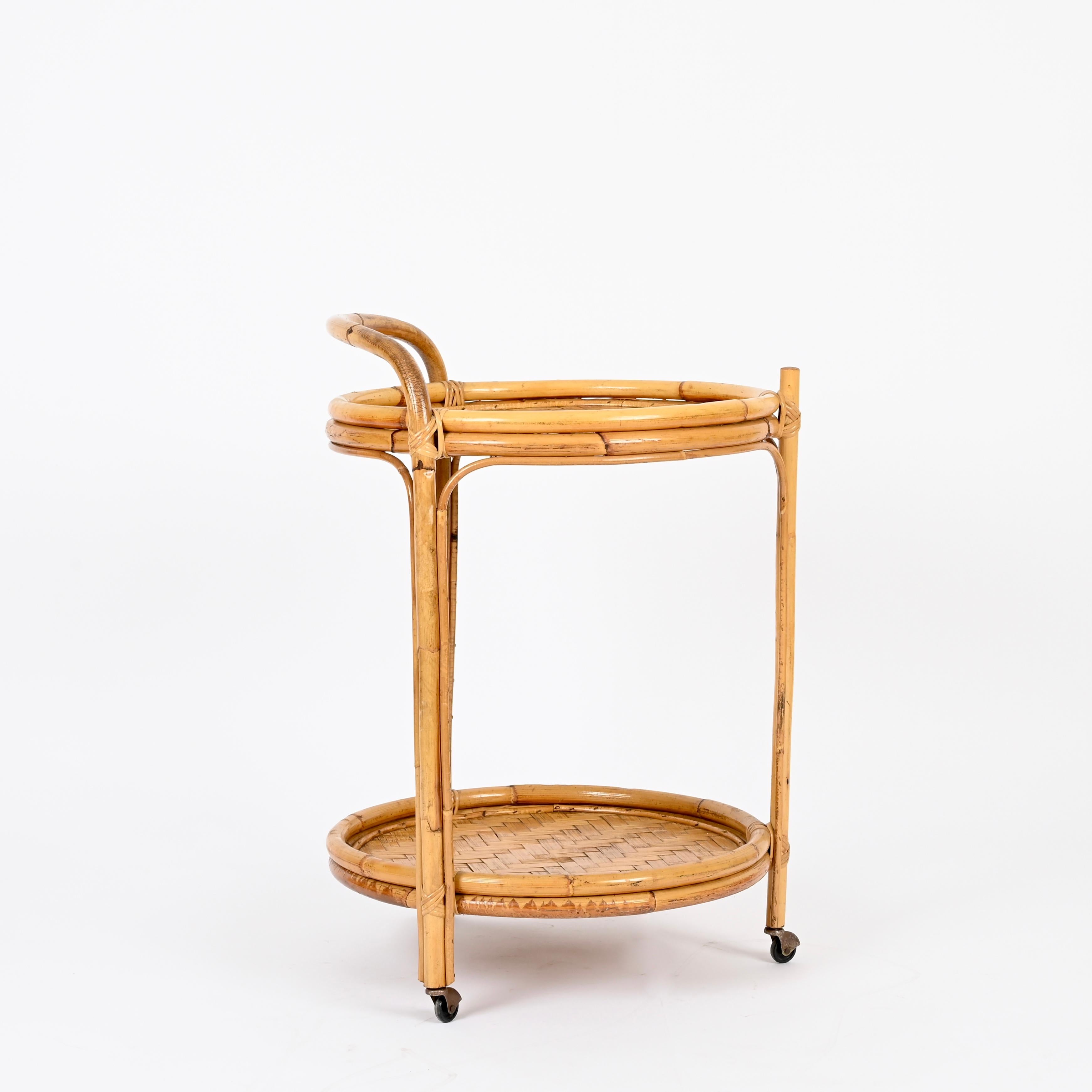 French Riviera Round Serving Bar Cart in Bamboo, Rattan and Wicker, Italy, 1960s en vente 3